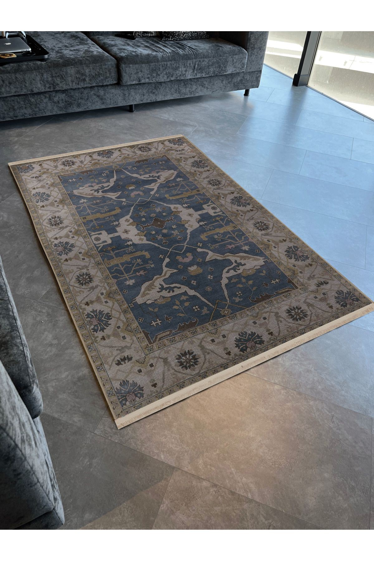 Mavi Bej Temalı Geleneksel Motif Çiçek Desenli Saçaklı Vintage Dekoratif Halı 3134