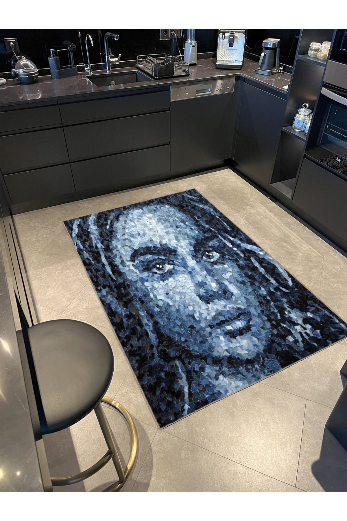 Siyah Mavi Temalı Soyut Kadın Portre Desenli Modern Dekoratif Halı 3556
