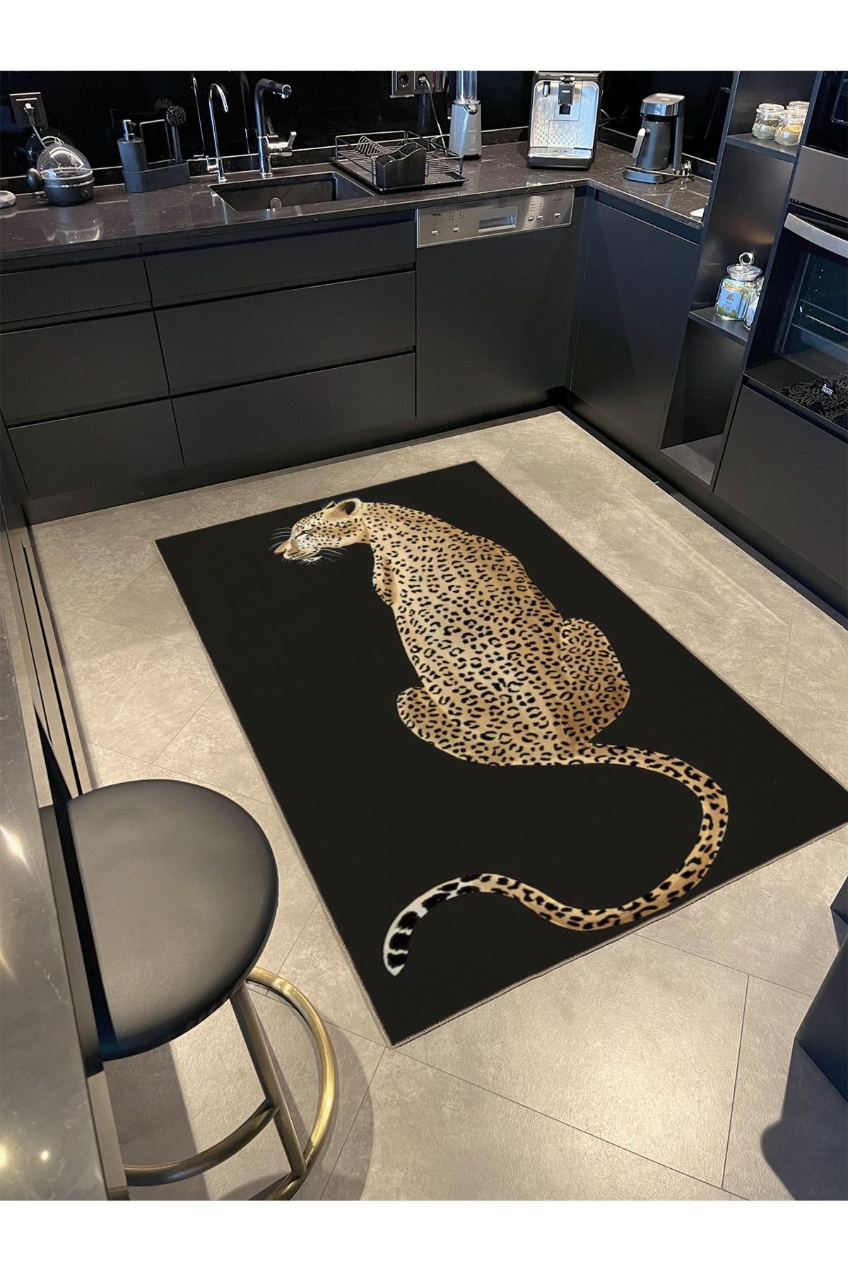 Siyah Bej Temalı Asil Leopar Desenli Kreatif Modern Dekoratif Halı 3584
