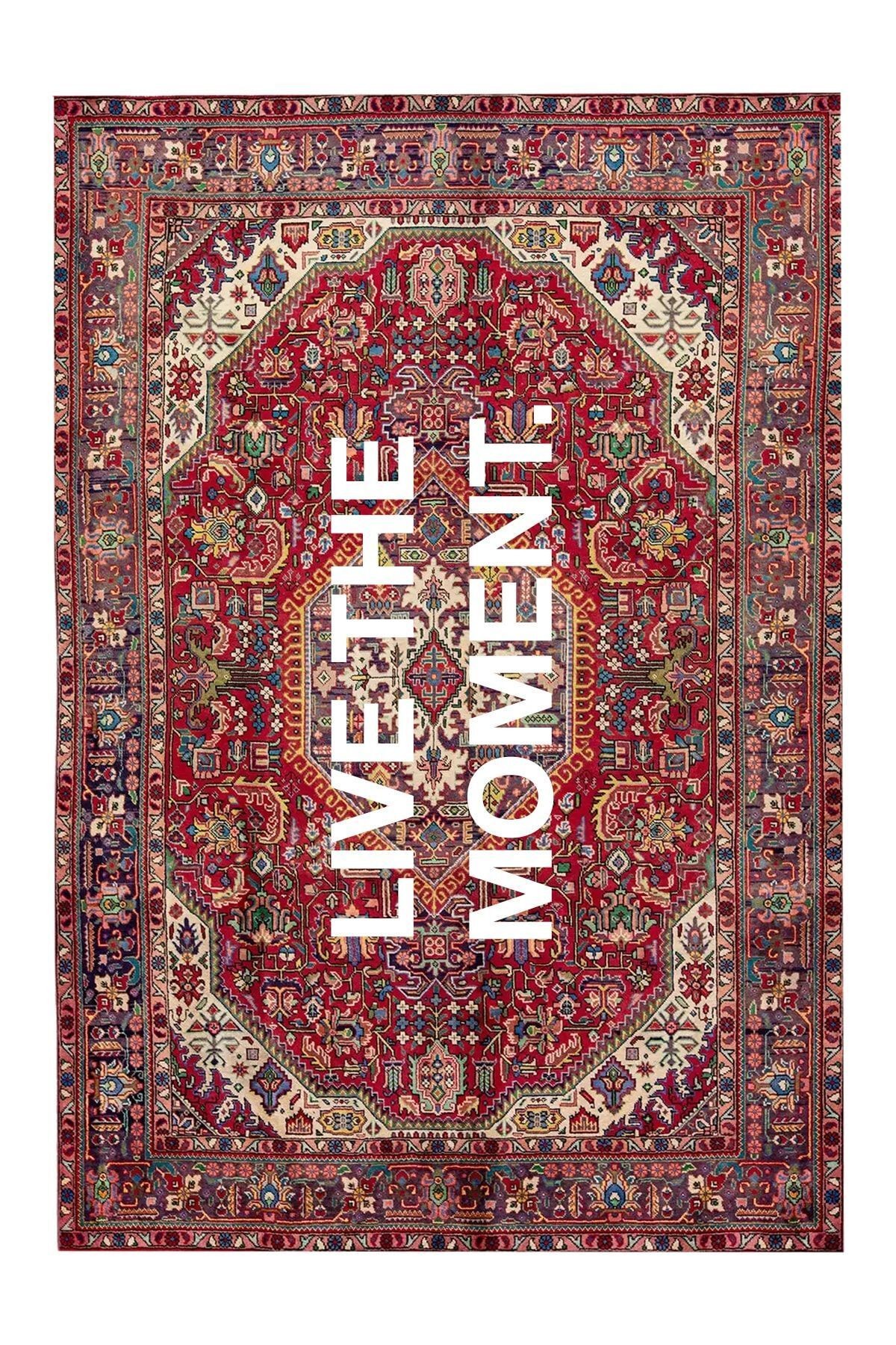 Mira 1135 Live The Moment ( Anı Yaşa ) Yazılı Kırmızı Vintage Dekoratif Dokuma Taban Halı