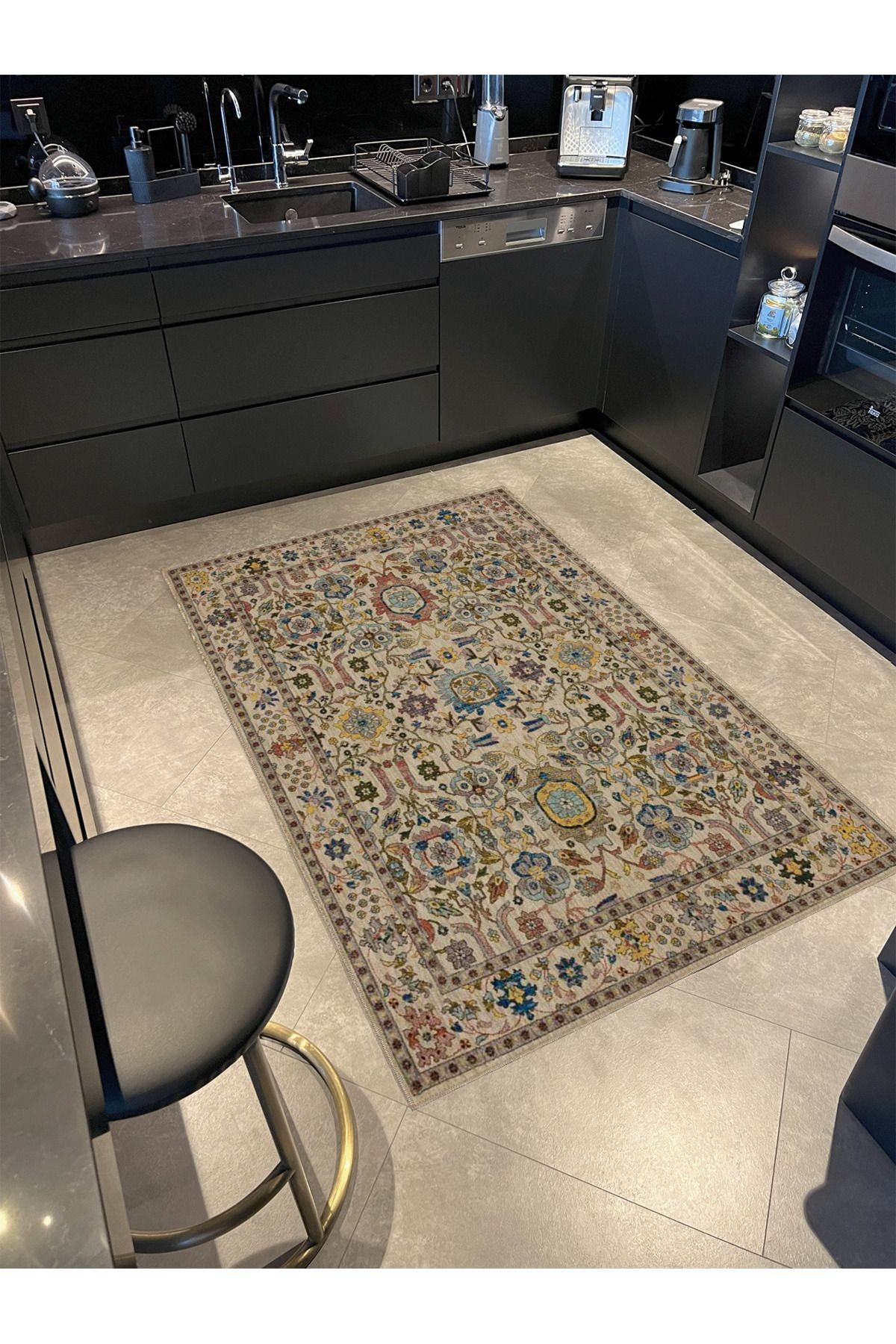 Bej Temalı Çok Renkli Motifli Etnik Çiçek Desenli Vintage Dekoratif Halı 4502