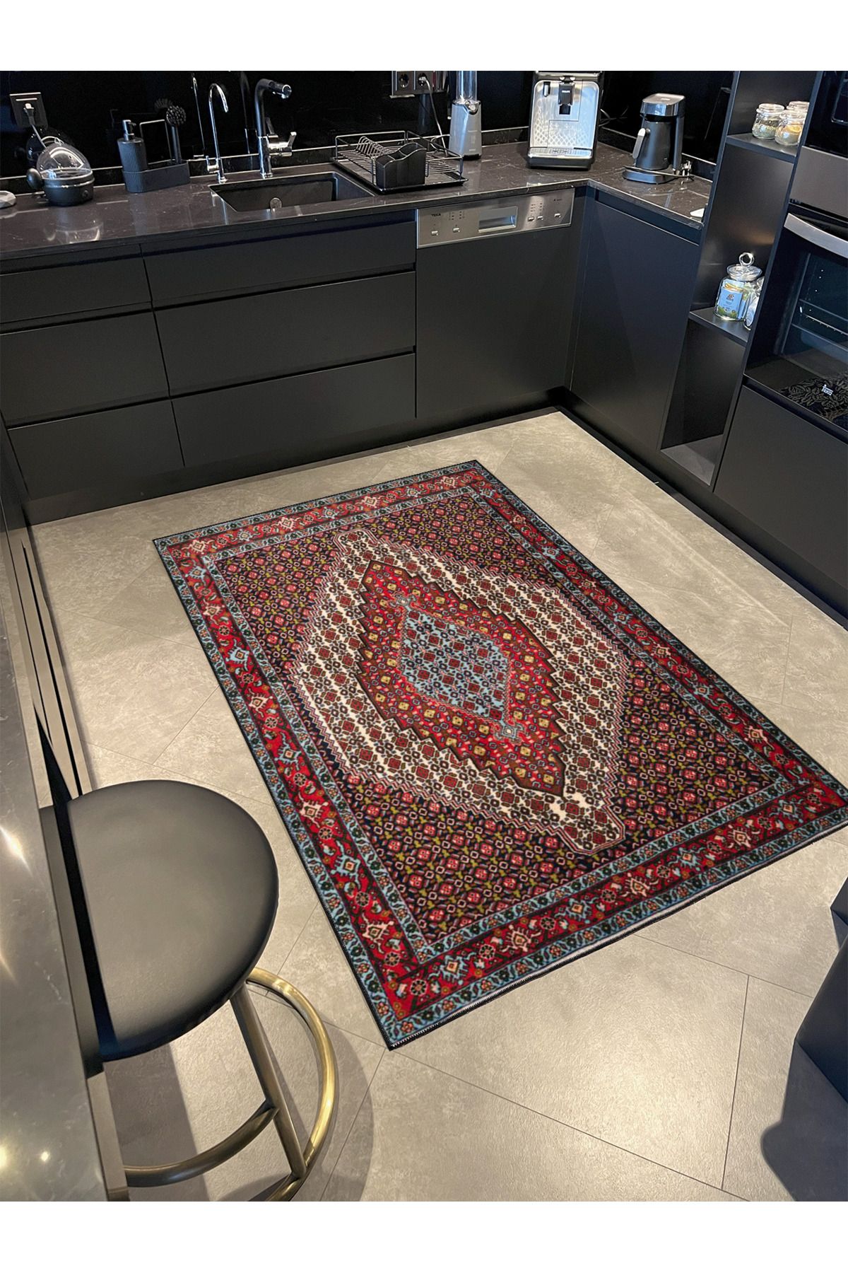 Kahverengi Tonlarında Geleneksel Desenli Modern Dekoratif Halı 4479