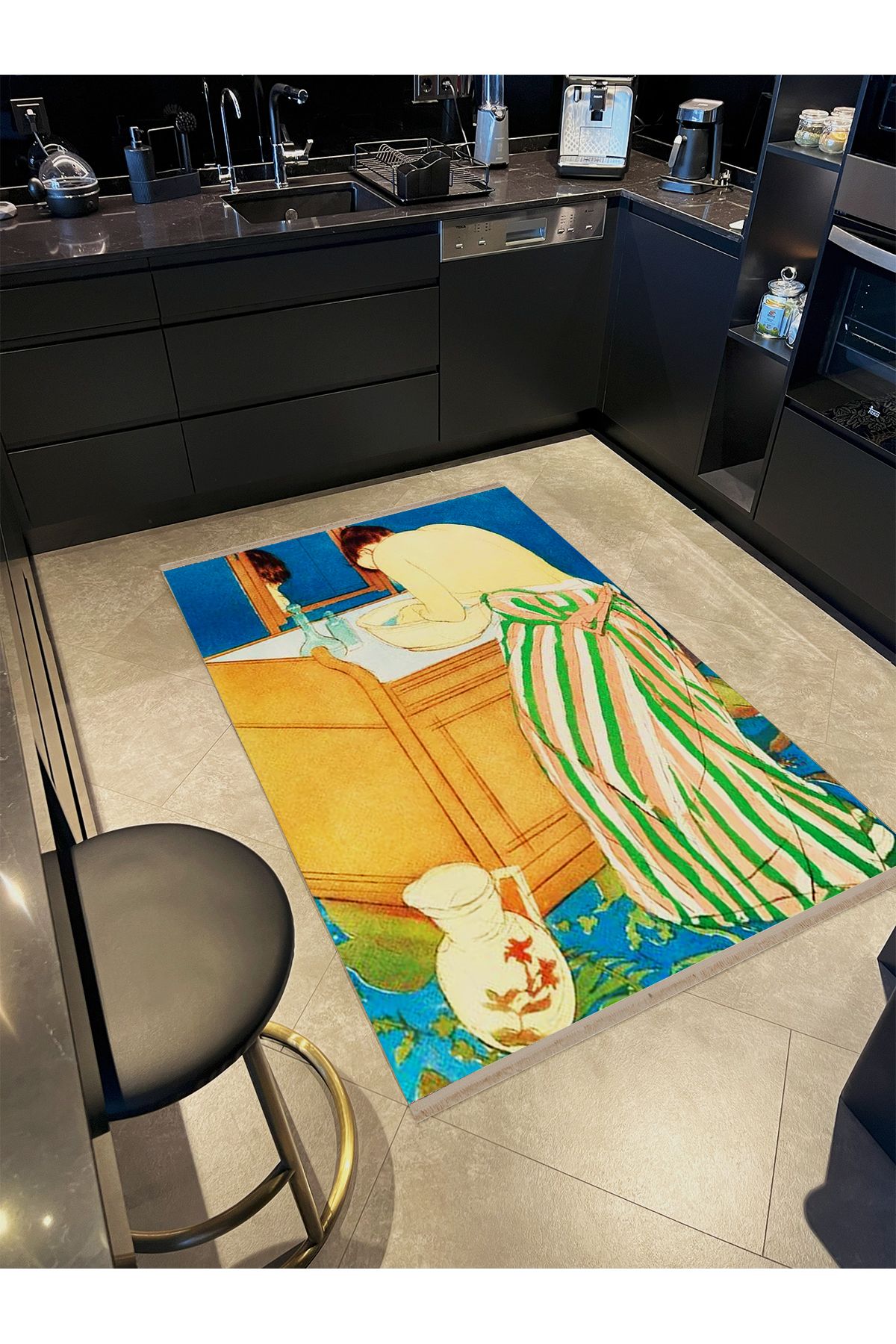 Yılmaz Koleksiyonu Pastel Renkler Sanatsal Kadın Figürü ve Banyo Desenli Modern Dekoratif Halı 03