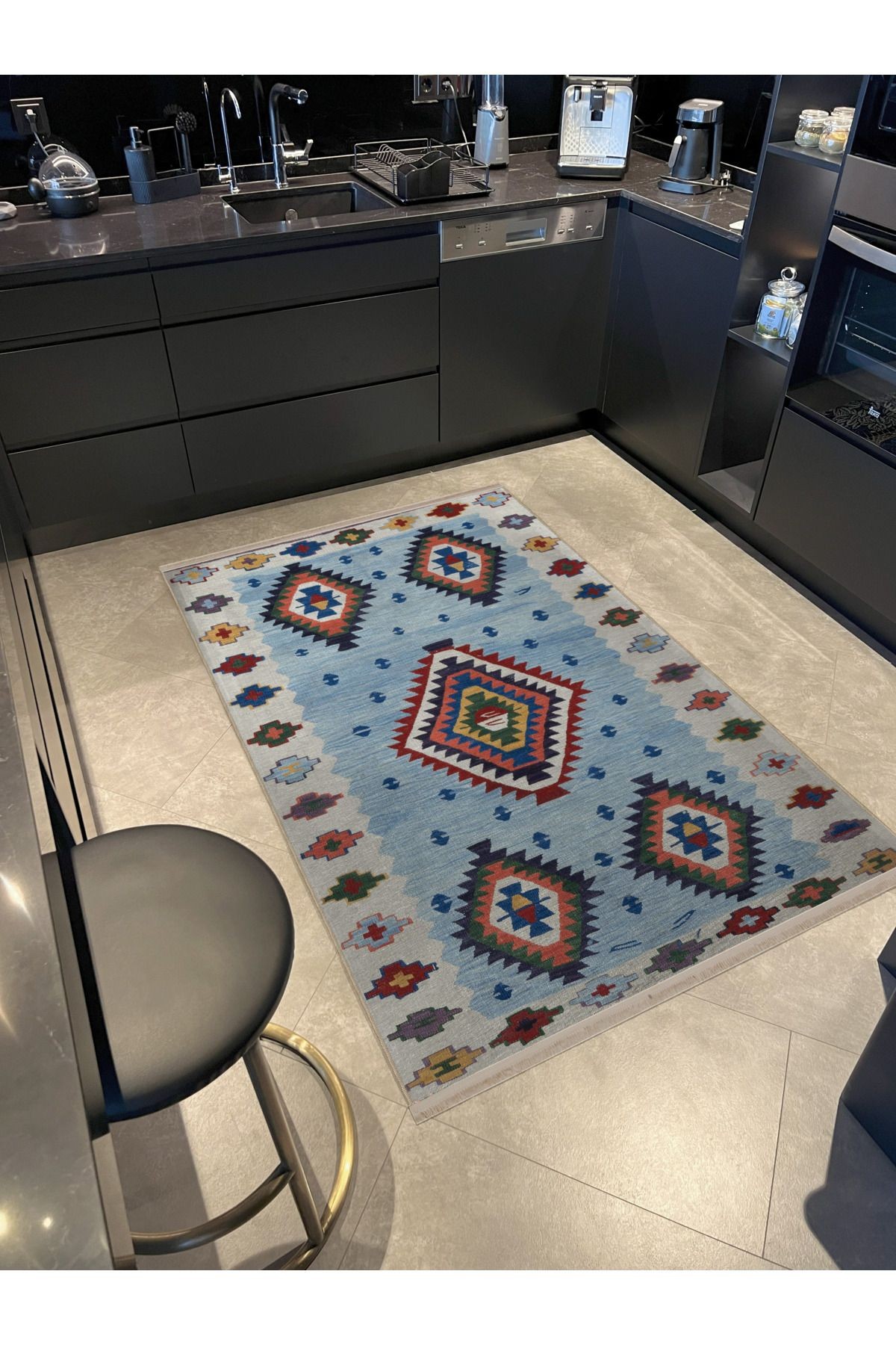 Açık Mavi Temalı Çok Renkli Geleneksel Motif Desenli Vintage Dekoratif Halı 2686