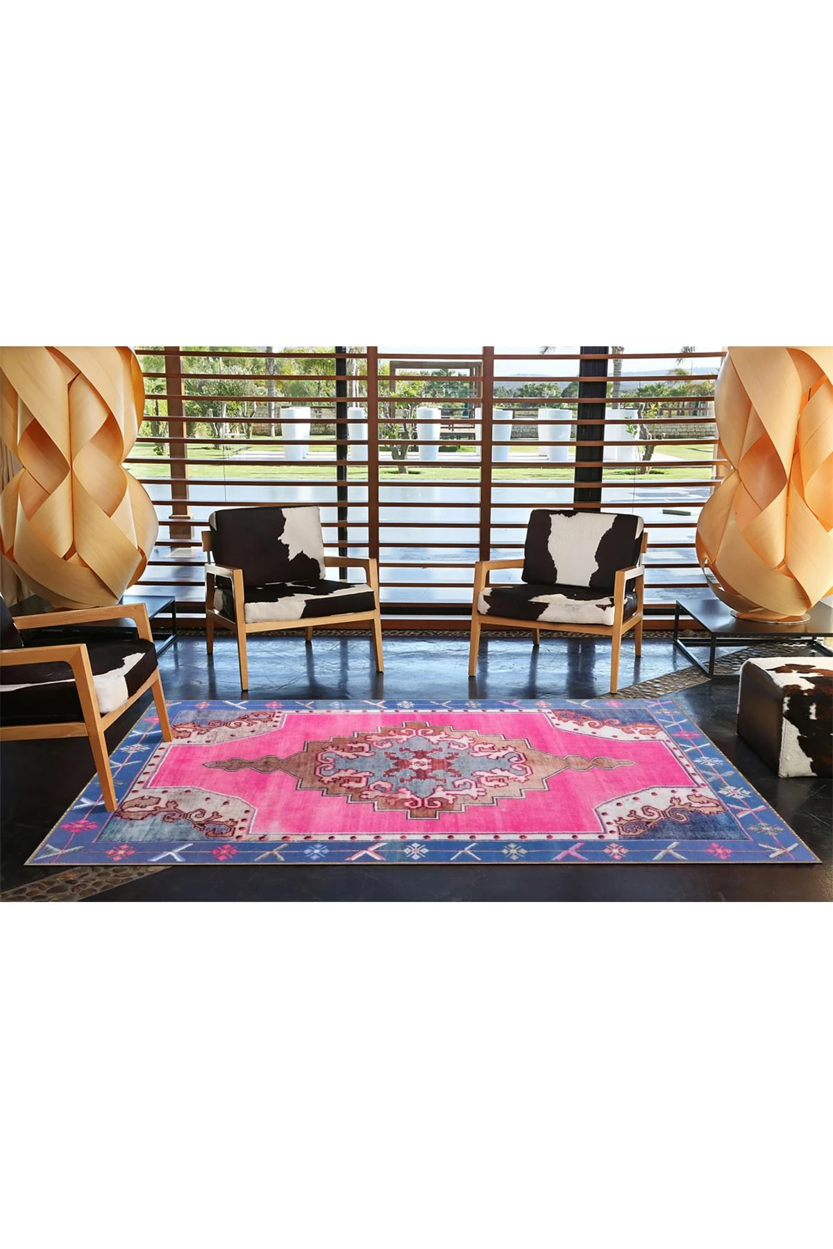 Mavi Pembe Temalı Geleneksel Motif Desenli Vintage Dekoratif Halı 3611