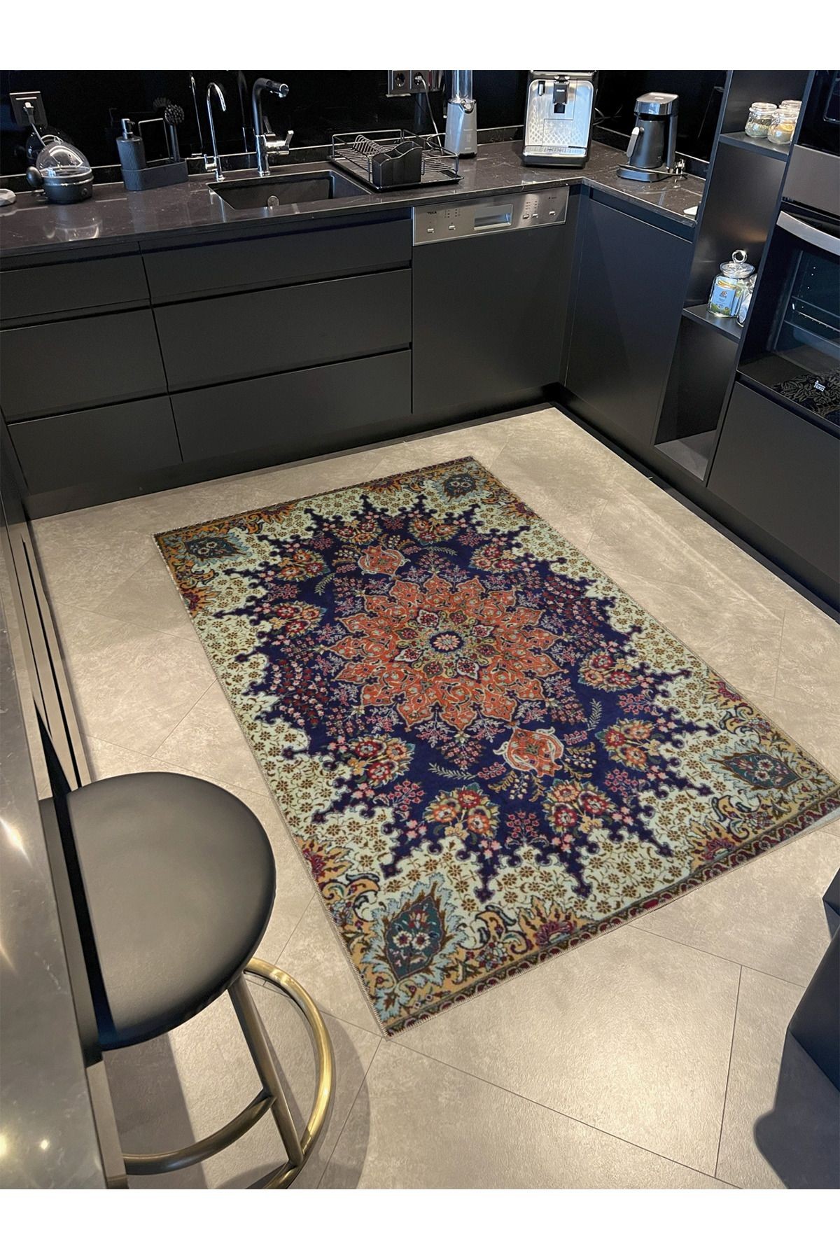 Bej Lacivert Temalı Çok Renkli Geleneksel Motif Çiçek Desenli Etnik Vintage Dekoratif Halı 4897