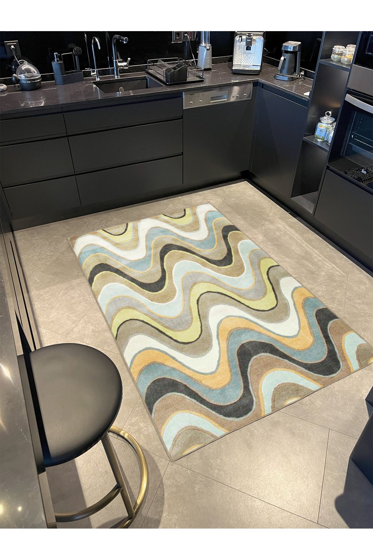 Gri ve Karışık Renk Tonlarında Dalgalı Desenli Dekoratif Halı 4078