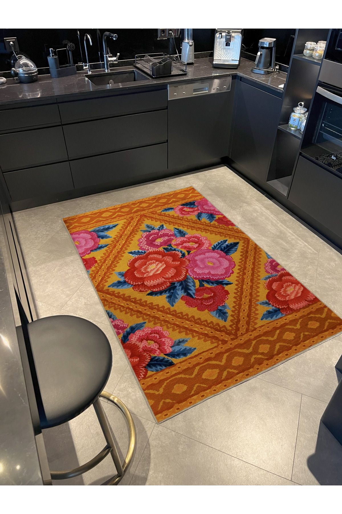 Turuncu Temalı Kırmızı Pembe Gül Desenli Modern Dekoratif Halı 2329