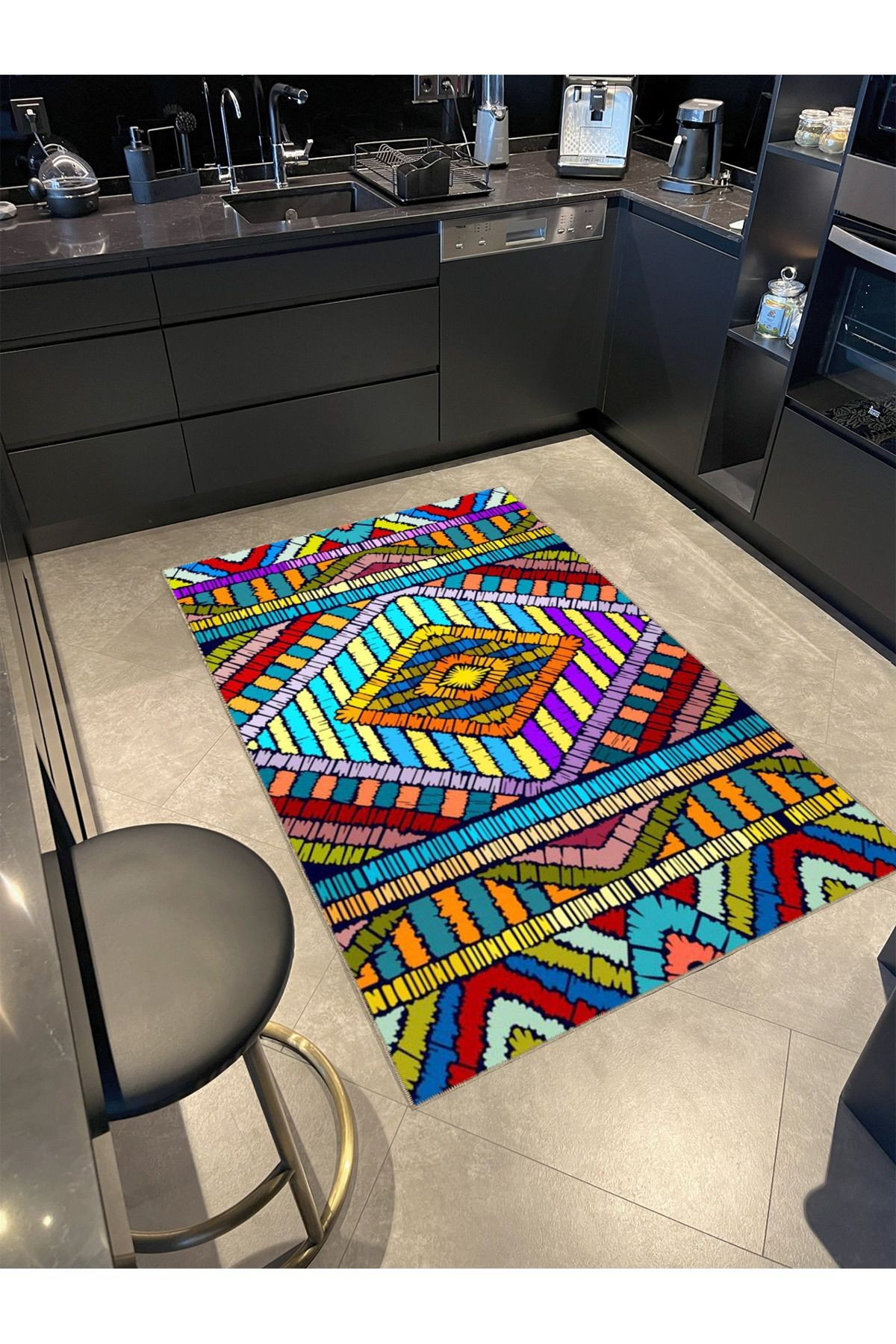 Çok Renkli Çizgili Geometrik Desenli Modern Dekoratif Halı 4704
