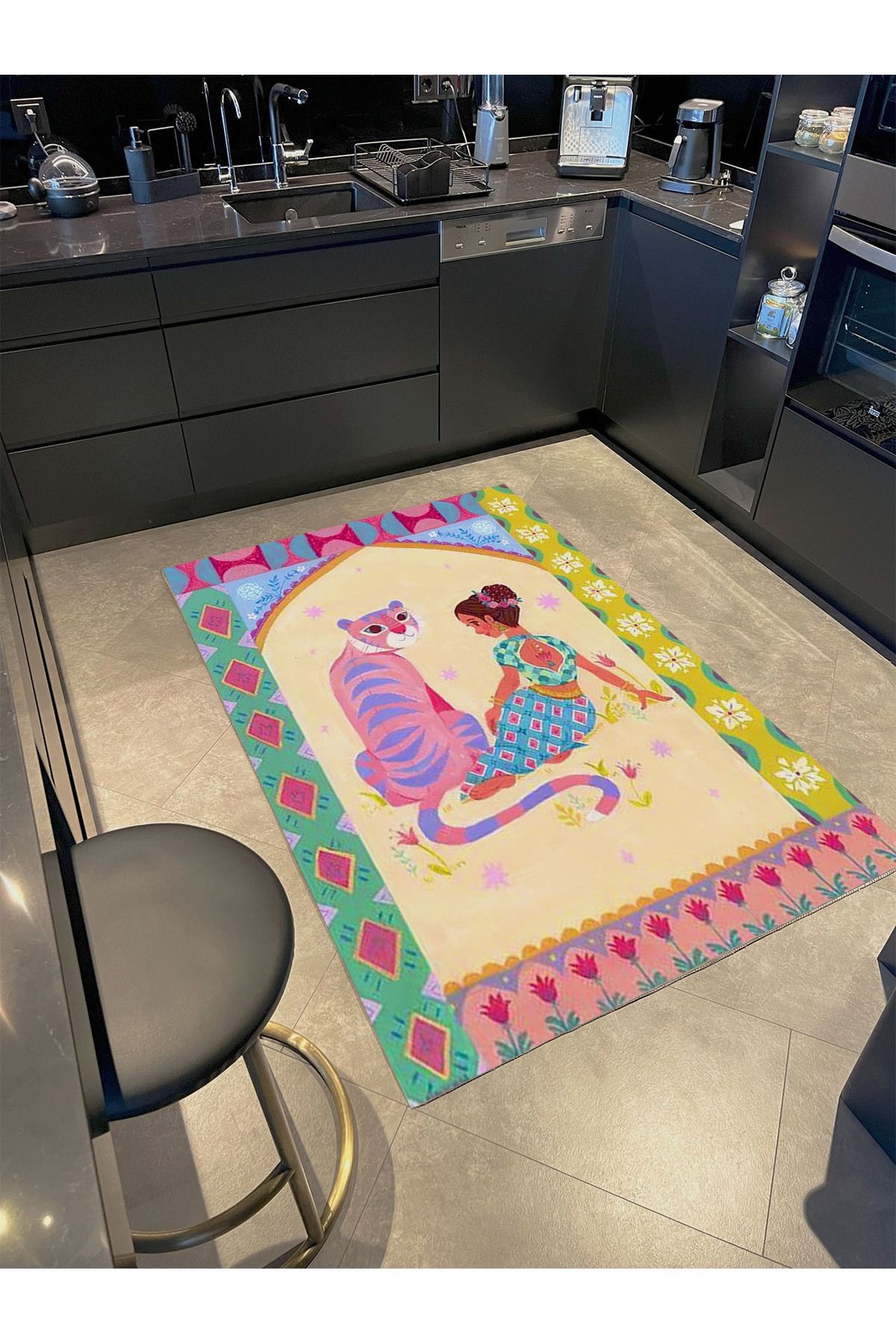Kemal Koleksiyonu Çok Renkli Etnik Kaplan ve Kız Figür Desenli Dokuma Taban Modern Dekoratif Halı 32
