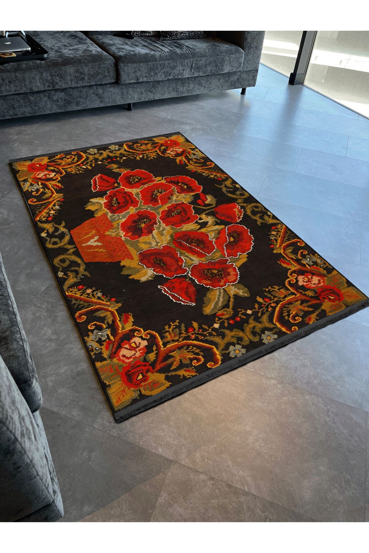 Siyah Sarı Temalı Çiçek ve Gül Desenli Kreatif Modern Dekoratif Halı 2551