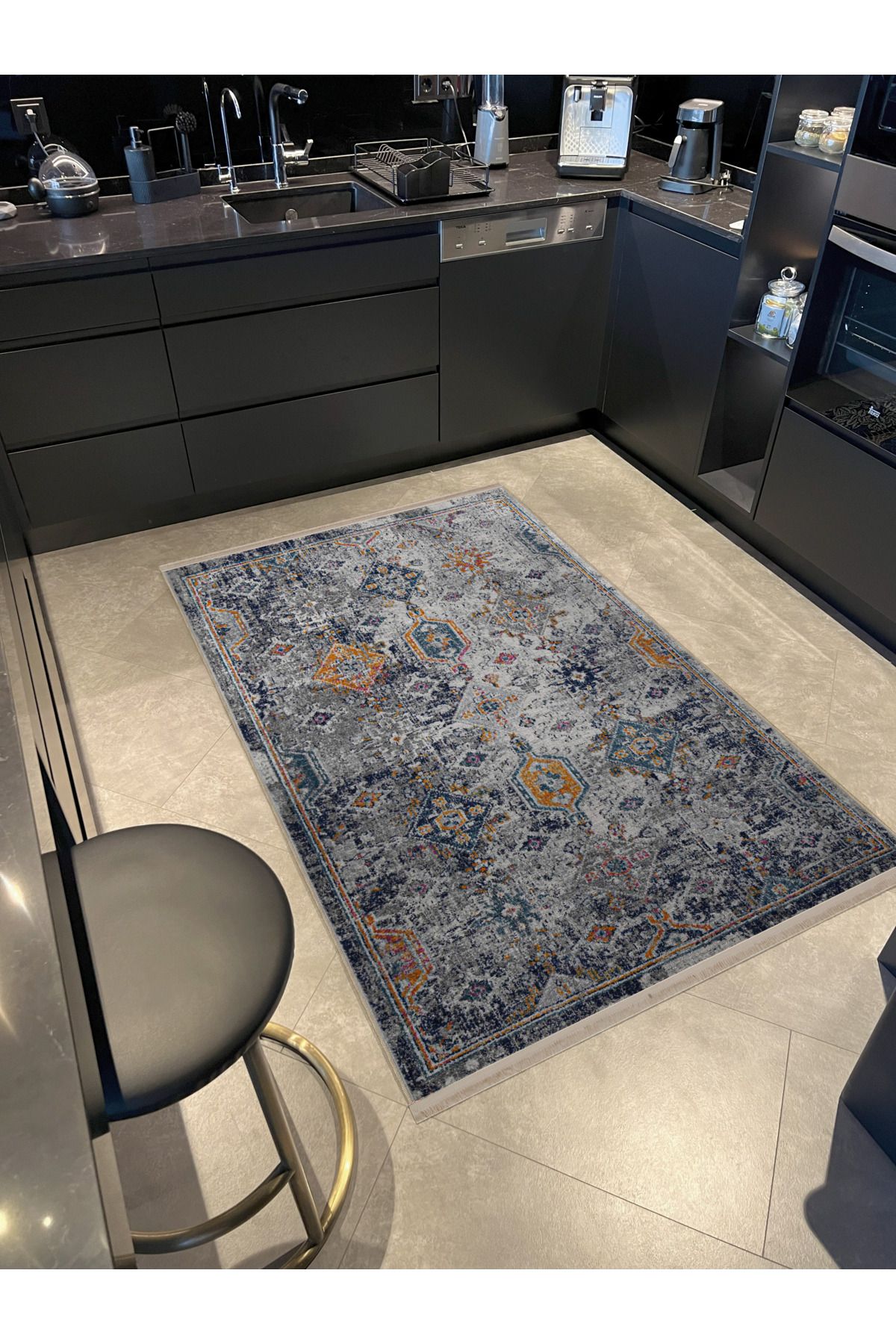 Gri Temalı Geleneksel Motif Desenli Saçaklı Vintage Dekoratif Halı 3092