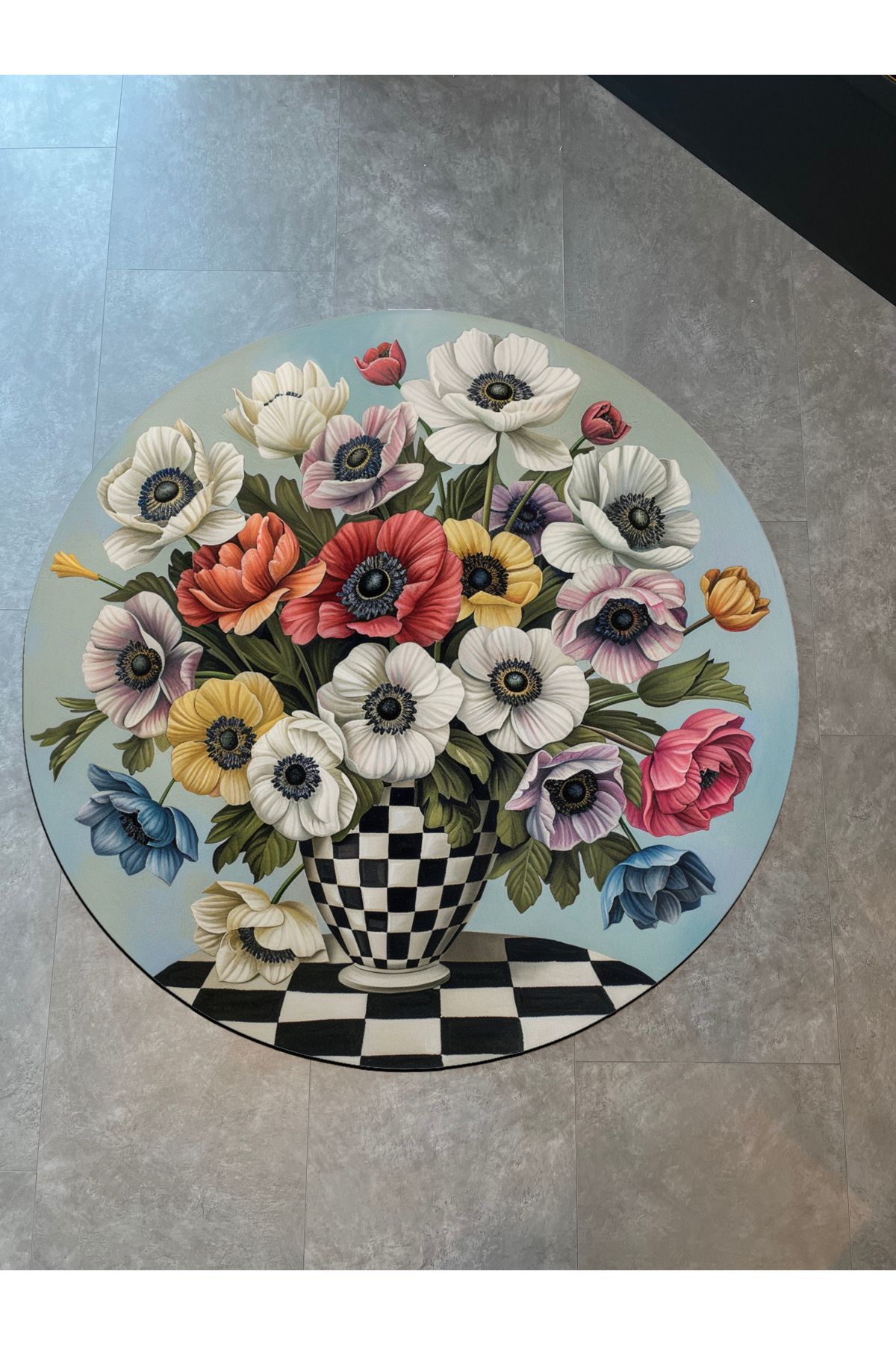 Fiorella 7002 Vazoda Renkli Çiçekler Dama Temalı Yuvarlak Baskılı Halı