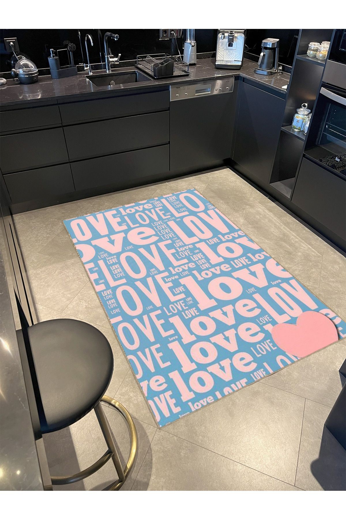 Açık Mavi ve Pudra Temalı Karma Love Yazı Desenli Modern Dekoratif Halı 4995