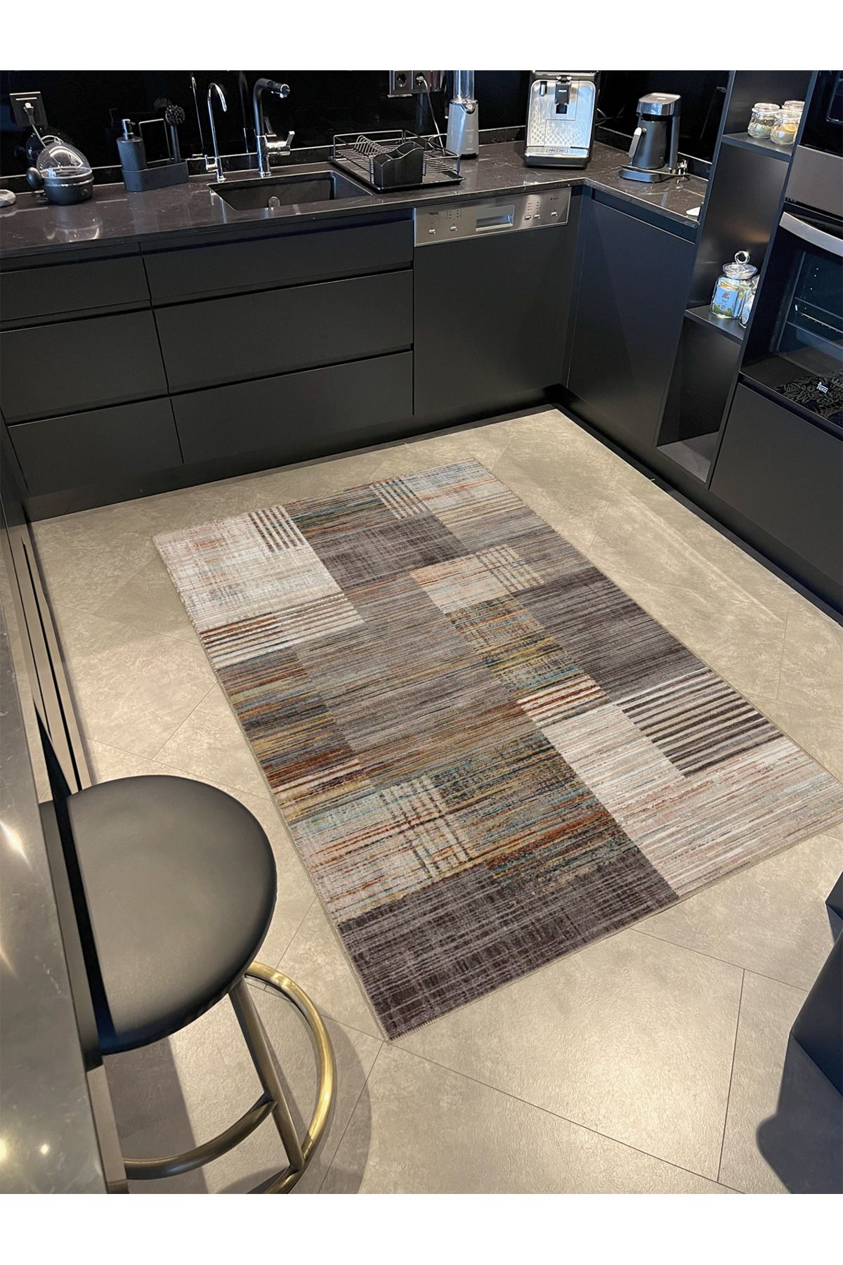 Kahve Gri Temalı Yama Patchwork Desenli Kreatif Modern Dekoratif Halı 4501