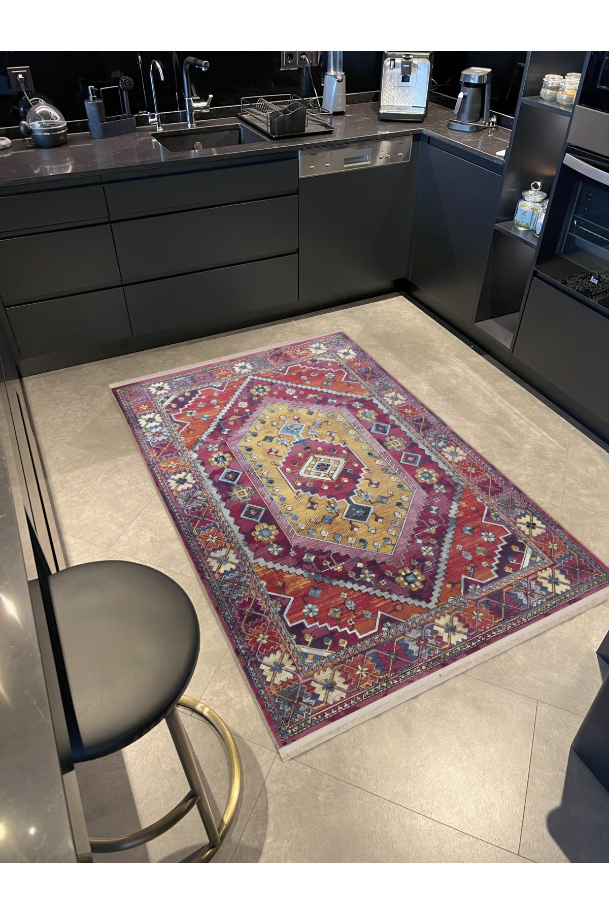 Mor Turuncu Temalı Çok Renkli Geleneksel Motif Etnik Desenli Vintage Dekoratif Halı 2040