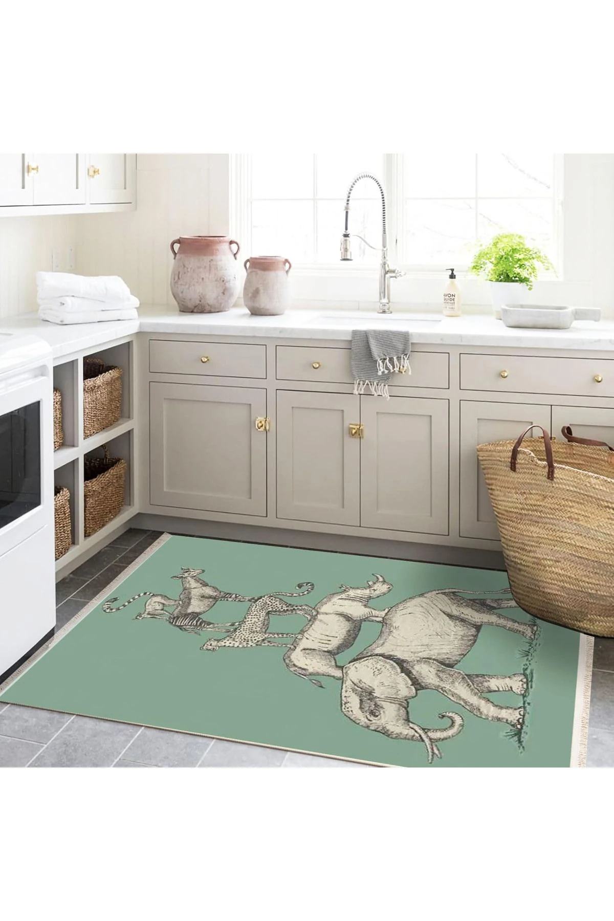 Güney Koleksiyonu Yeşil Ton Tema Fil Gergedan ve Leopar Figürü Desenli Modern Dekoratif Halı 03