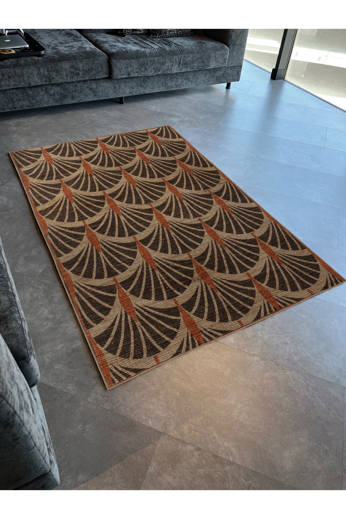 Kahve Gri Temalı Spiral Şekil Desenli Modern Dekoratif Halı 2145