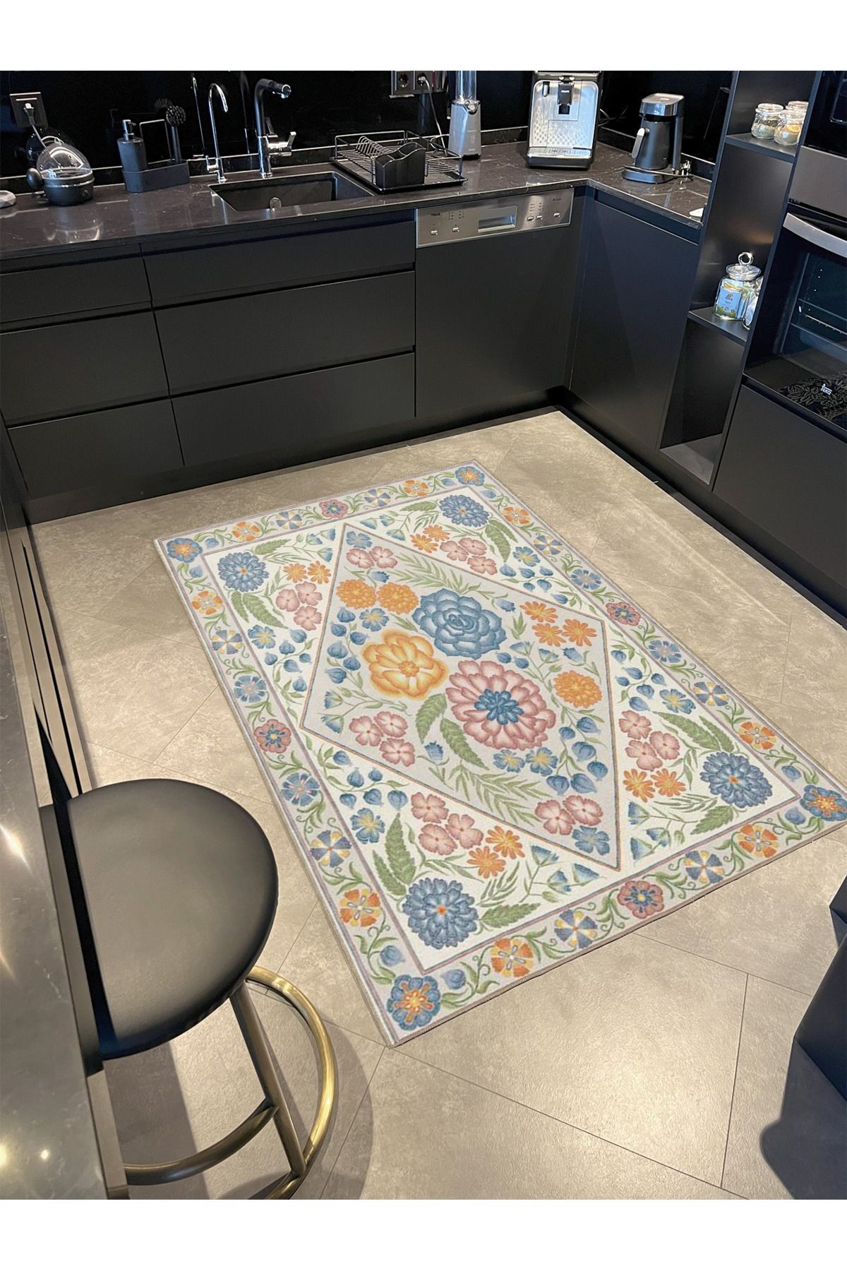 Geleneksel Yamuk Desenli Çok Renkli Yıkanabilir Dekoratif Halı miravip8059