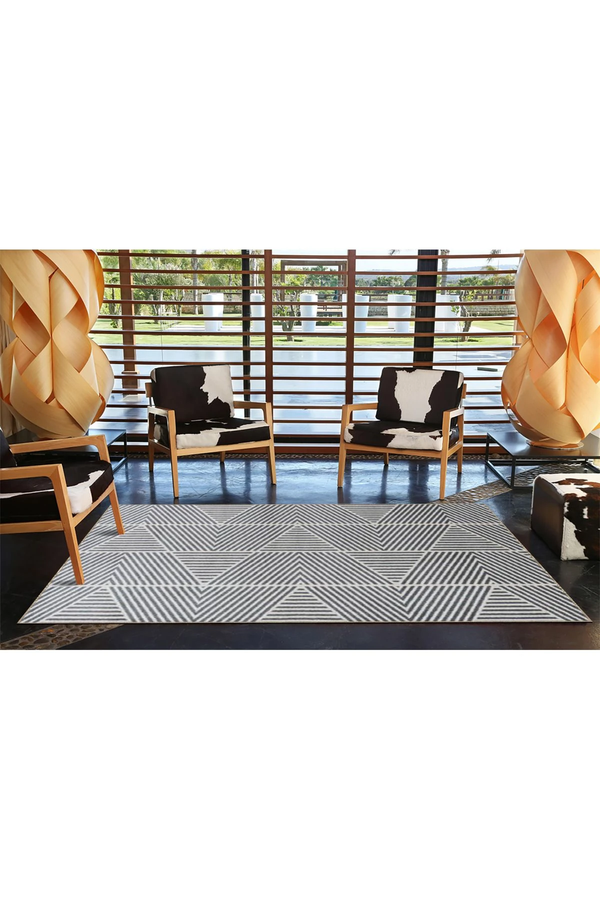 Gri Renkli ve Zigzak Desenli Dokuma Taban Halı 3798