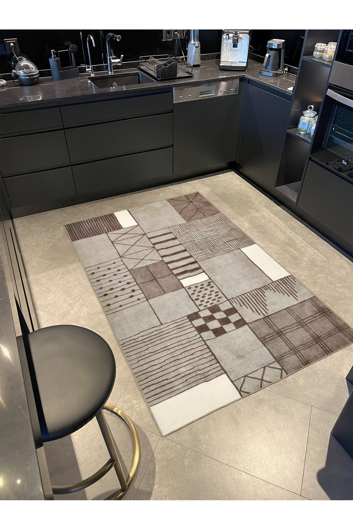 Geometrik Kahverengi Kareli Desenli Dokuma Taban Halı miravip1001
