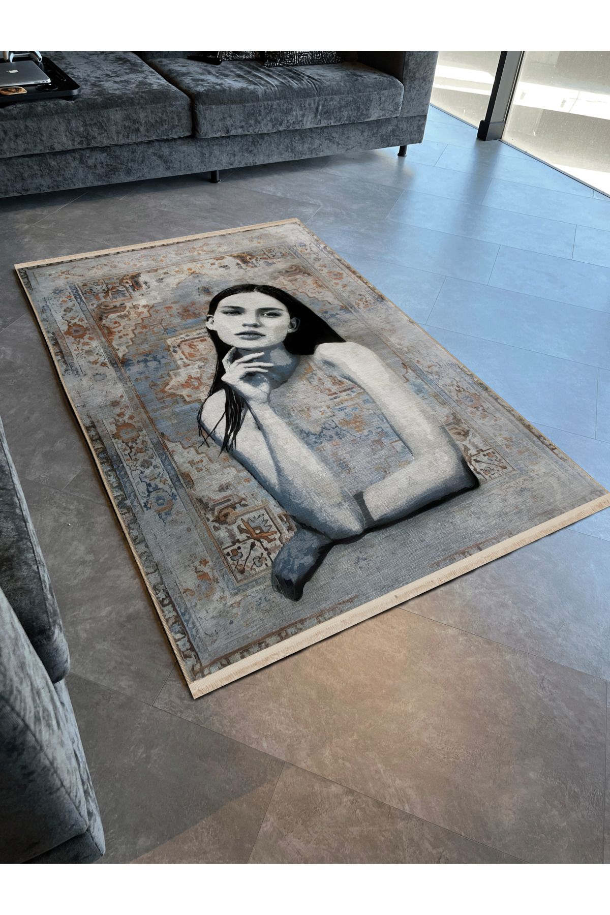 Gri Temalı Soyut Kadın Etnik Motif Desenli Kreatif Modern Dekoratif Halı 2492