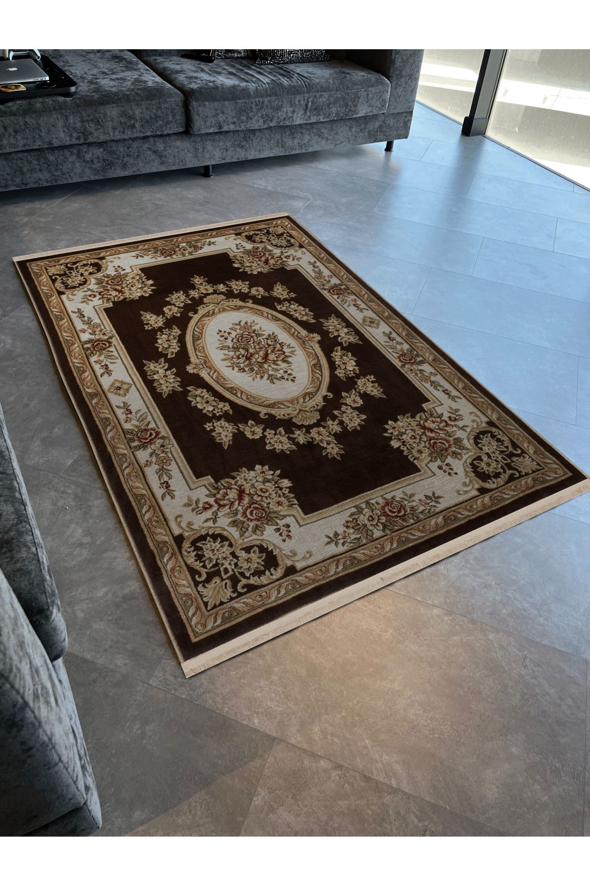 Bej Kahve Temalı Geleneksel Motif Çiçek Desenli Saçaklı Vintage Dekoratif Halı 3068