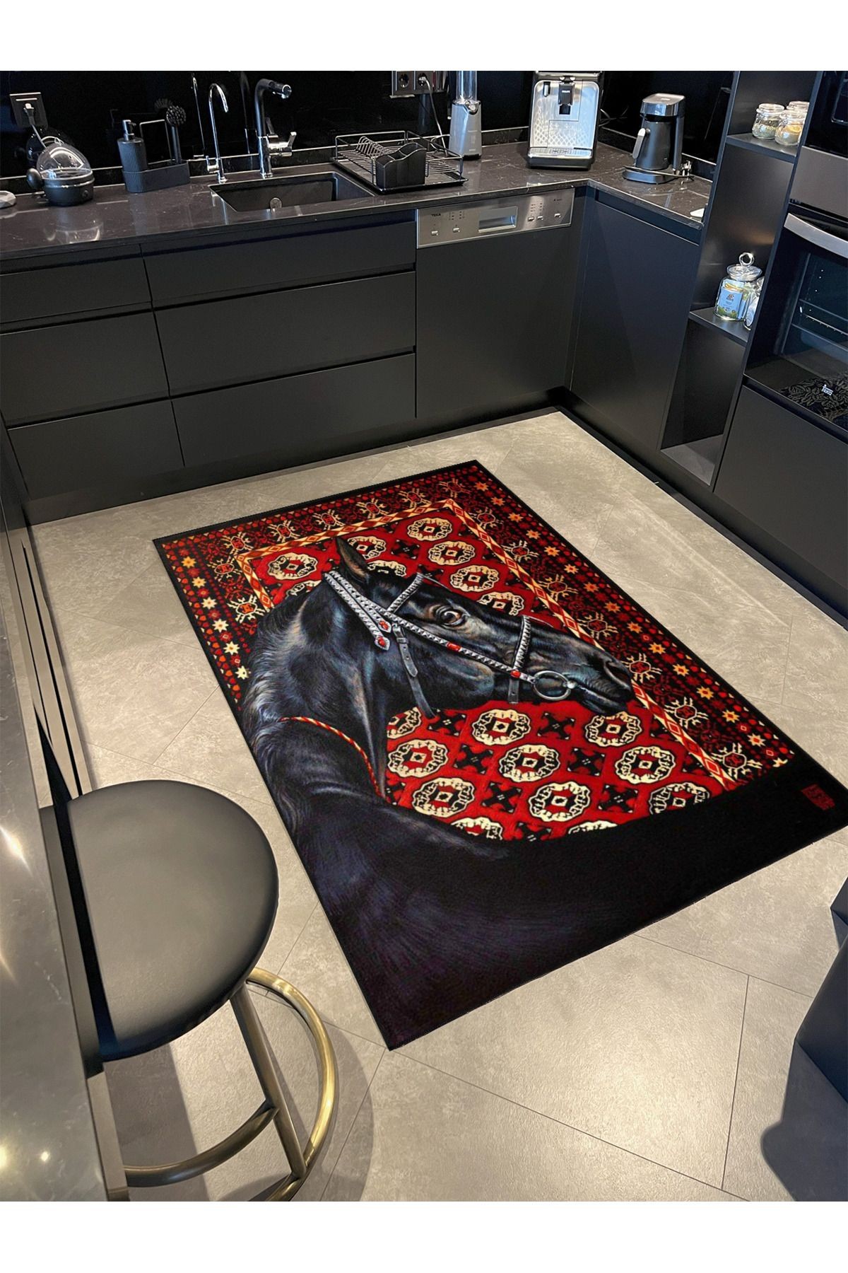 Kırmızı Tonlarda At Hayvan Desenli Dekoratif Halı miravip728