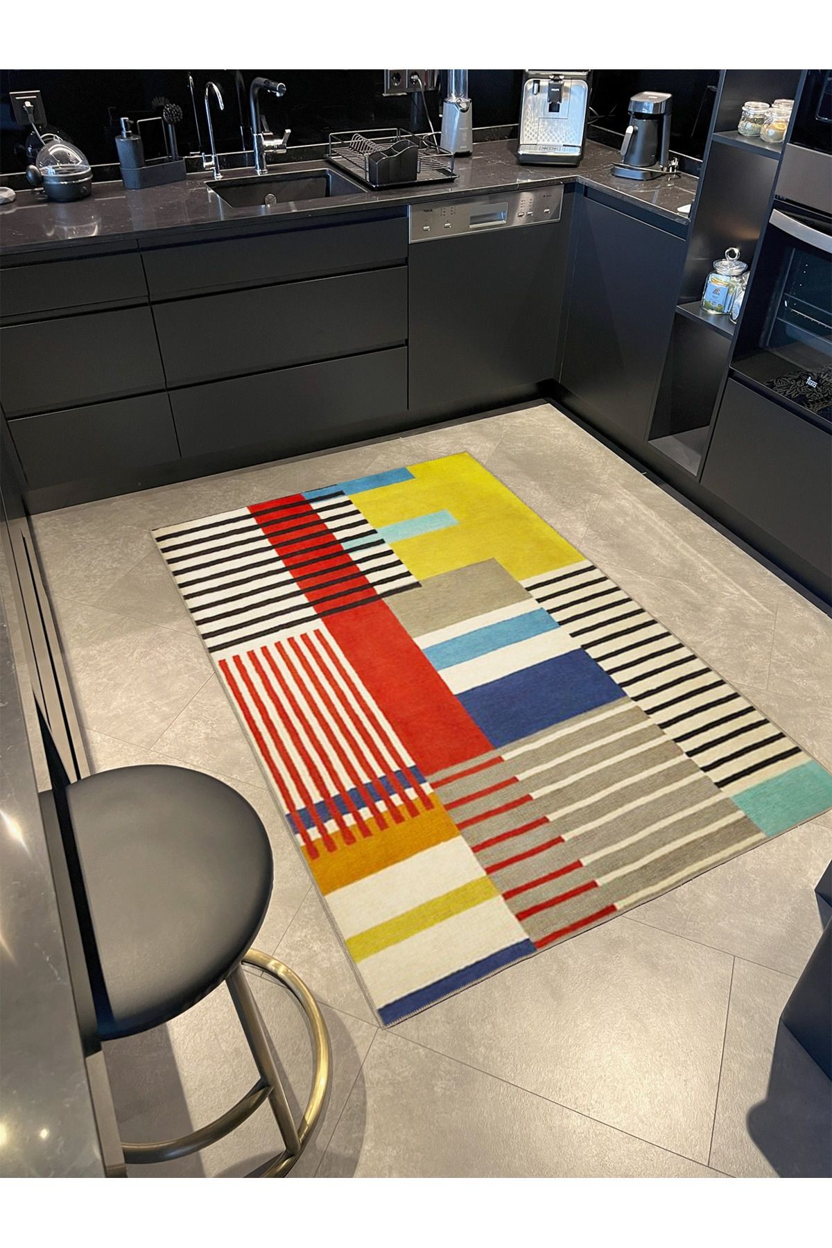 Gri ve Sarı Renk Tonlarında Geometrik Desenli Dekoratif Halı 4080