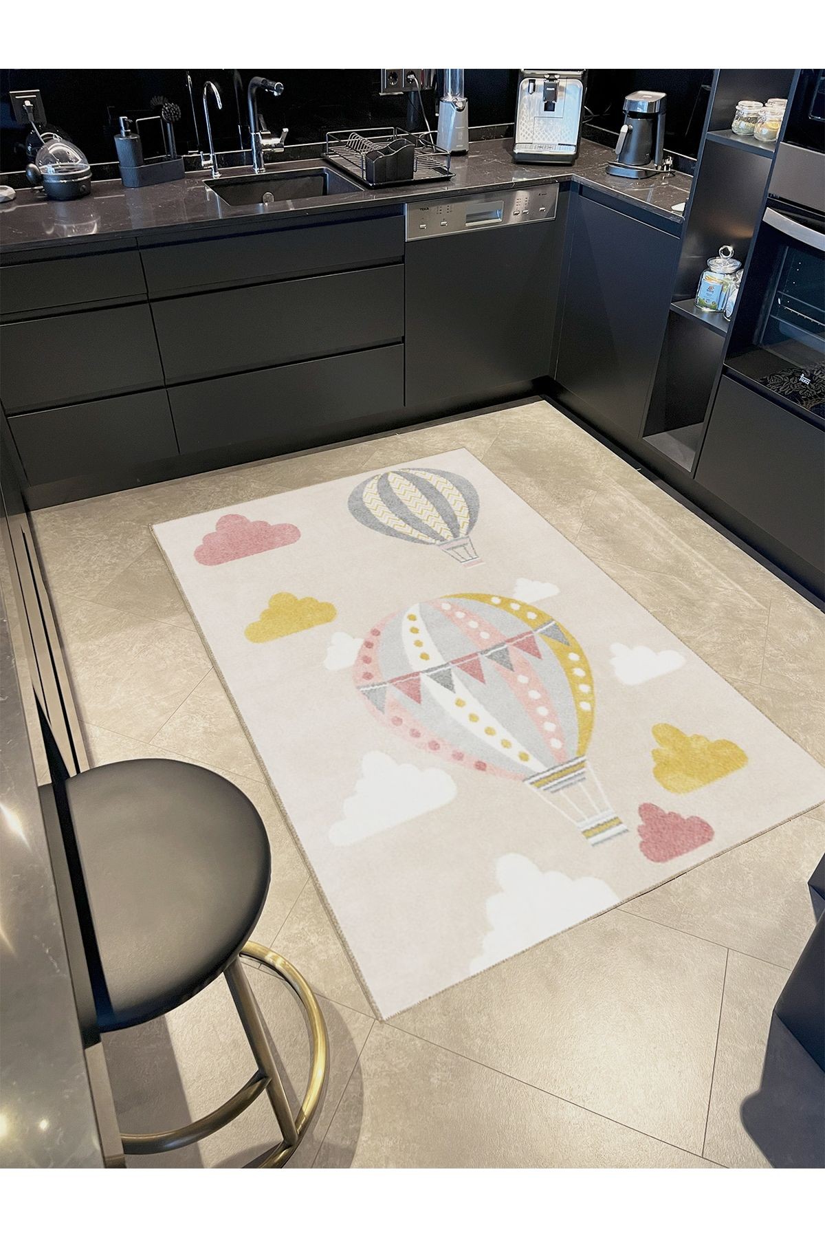 Seda Koleksiyonu Pastel Tonlarda Uçan Balonlar Desenli Dokuma Taban Modern Dekoratif Halı seda42