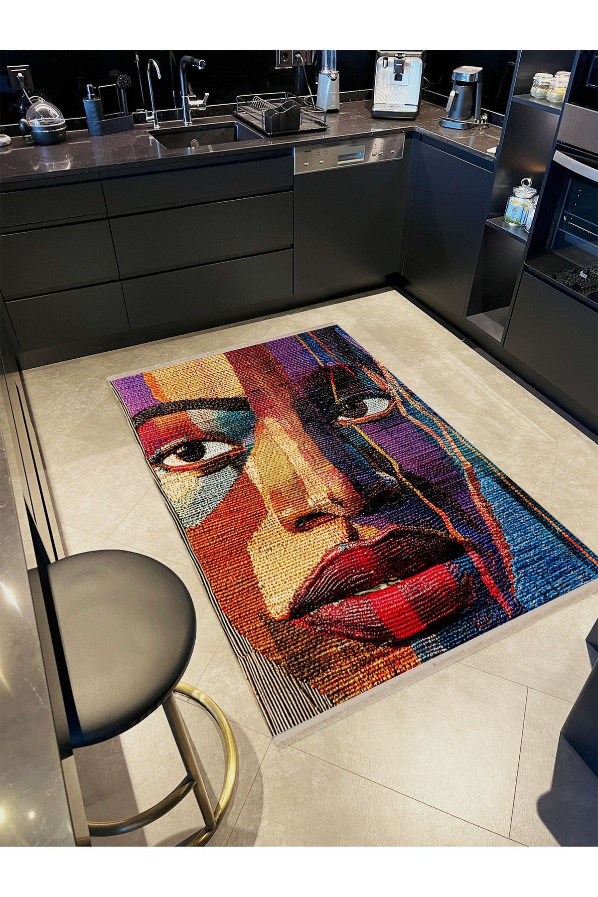 Paris Koleksiyonu Çok Renkli Dikiş Görünümlü Yüz Detaylı Modern Dekoratif Halı paris31