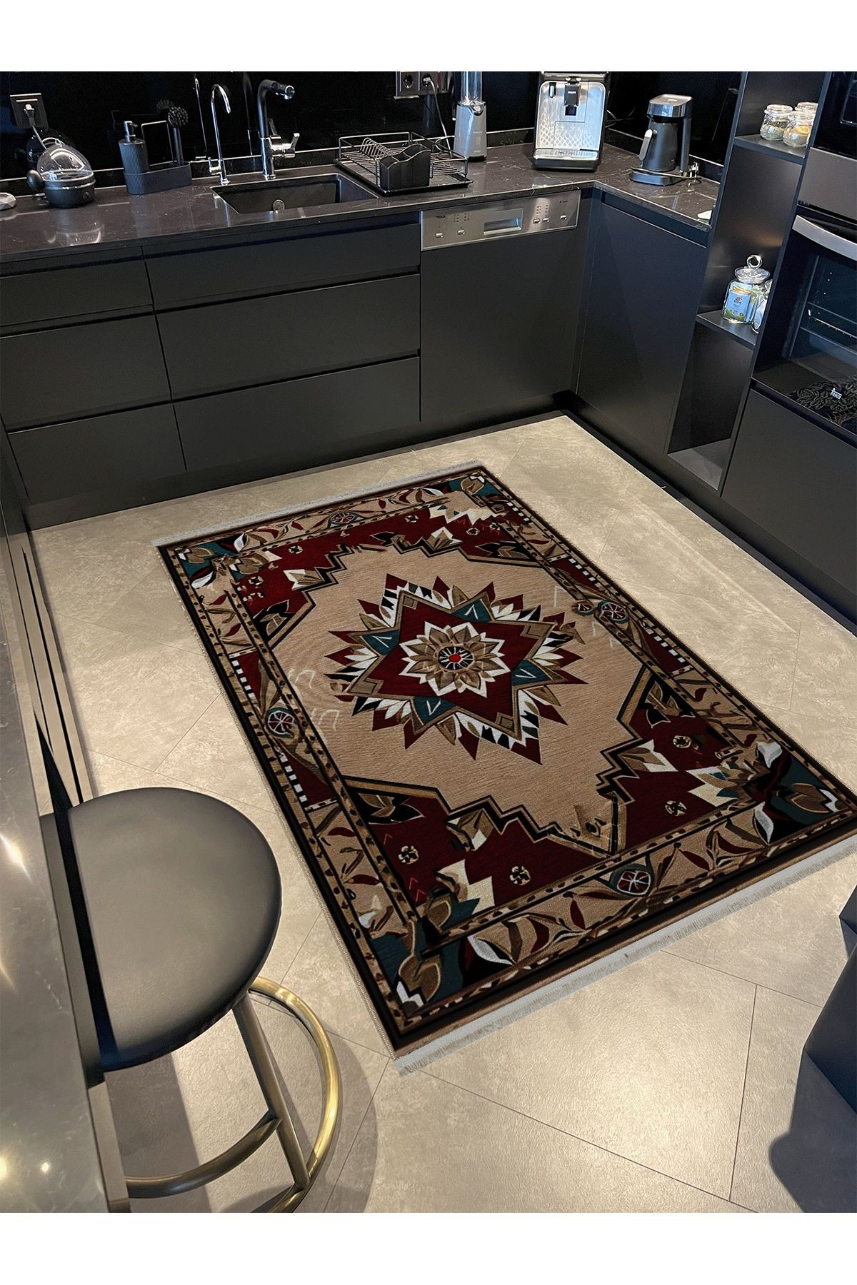 Bej Antik Tasarım Serisi Bordo ve Yeşil Detaylı Desenli Vintage Dekoratif Halı antik30
