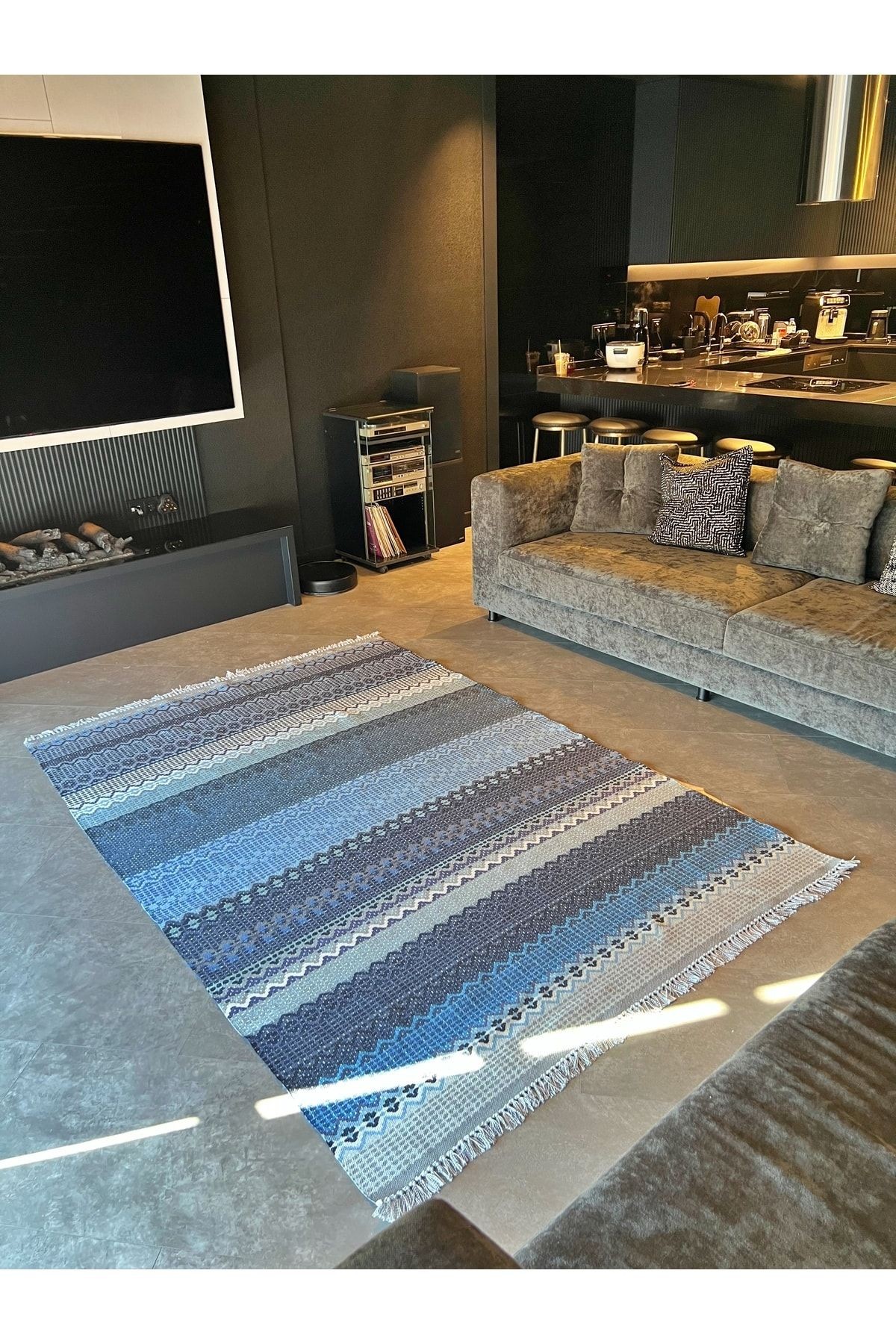 Cotton 545 Mavi Ve Lacivert Çok Renki Dokuma Taban Kilim