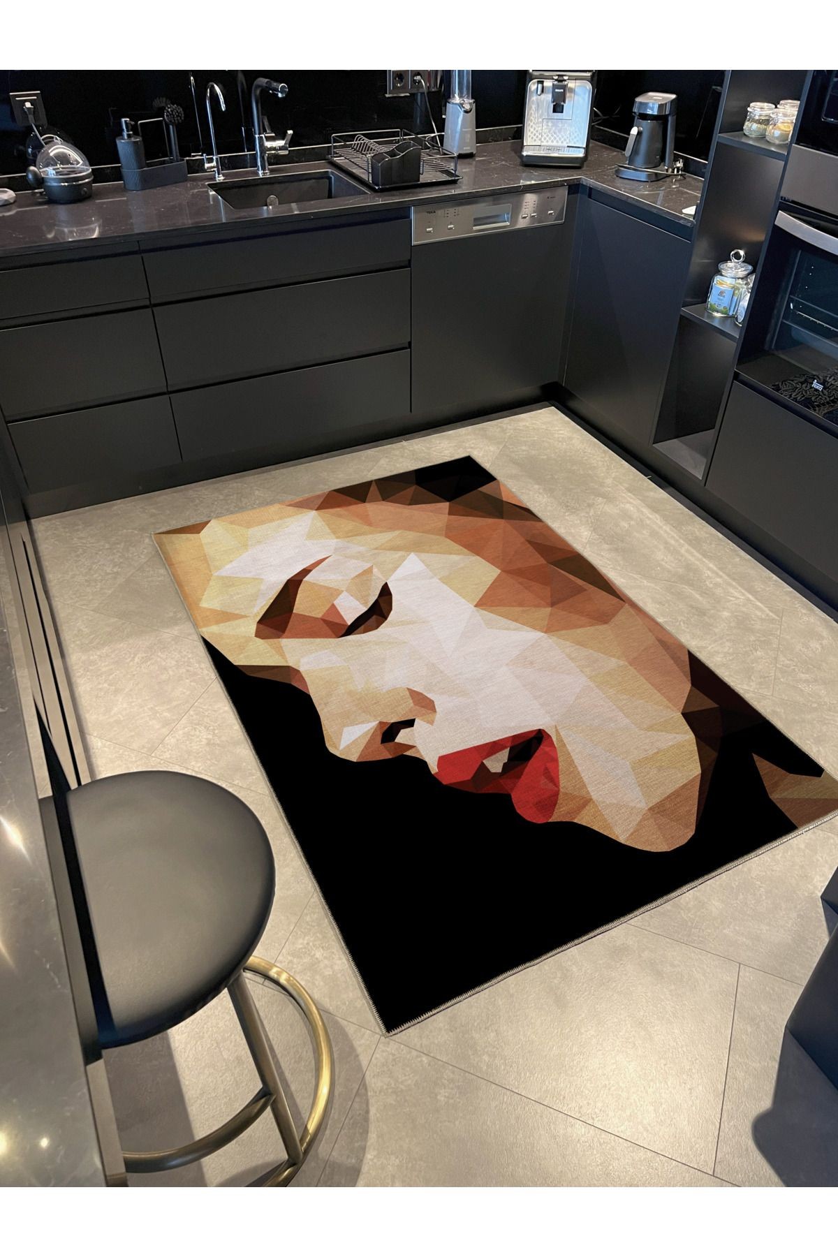 Retro Siyah Tema Kadın Portre Desenli Modern Dekoratif Halı 2168