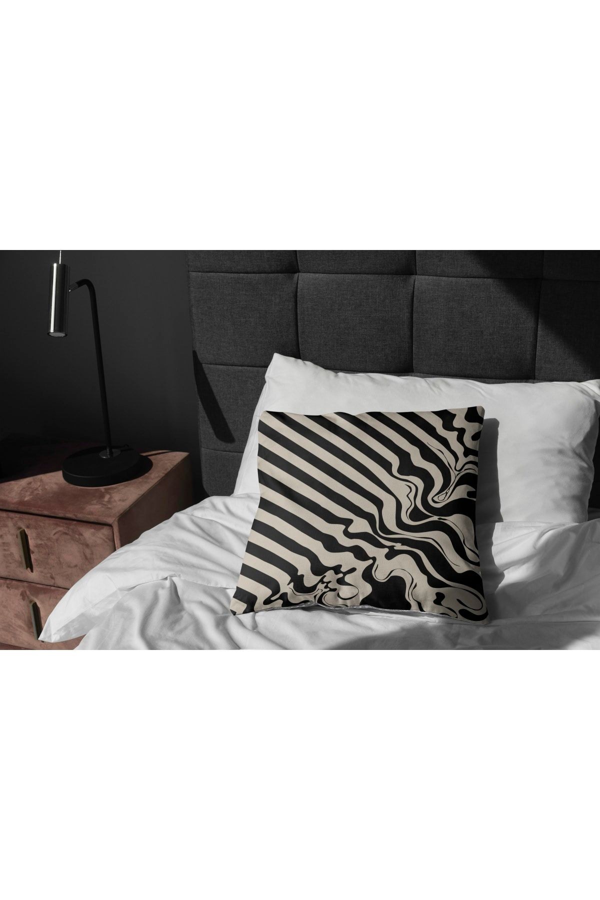 Kırlent 1233 Siyah Bej Soyut Desen Baskılı Kırlent Kılıfı Pillow23