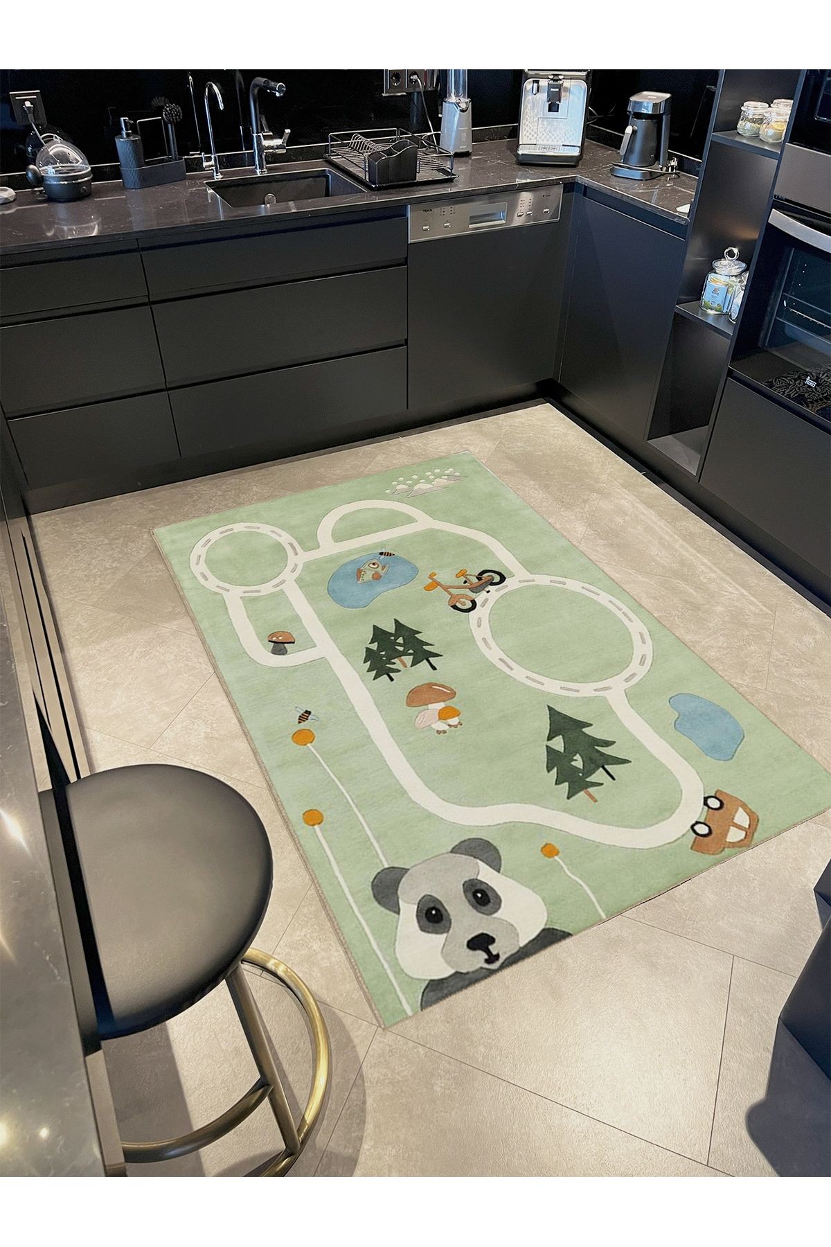 Tuğrul Koleksiyonu Yeşil Ton Panda ve Bisiklet Yolu Desenli Dokuma Taban Modern Dekoratif Halı 49
