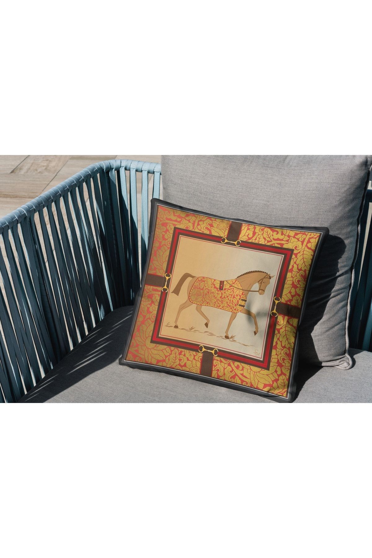 Kırlent Kahve Sarı Kırmızı At Temalı Pillow43