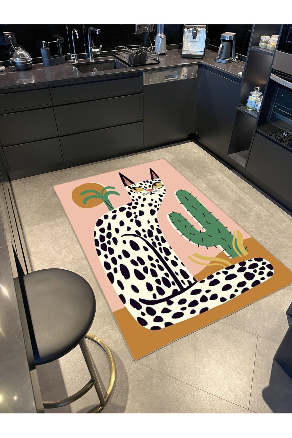 Pembe Renk Temalı Kaktüs ve Kedi Desenli Halı 3714