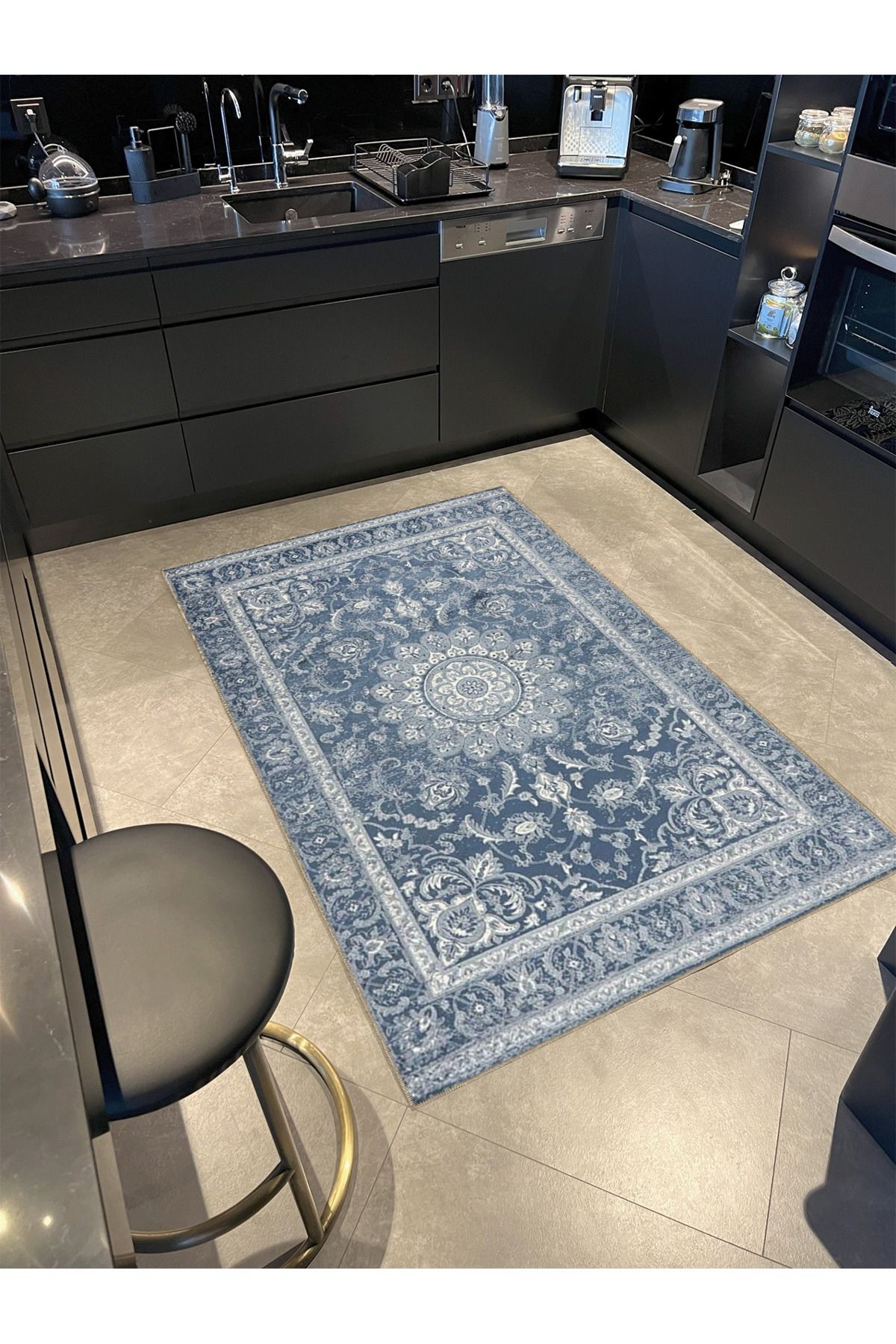 Açık Mavi Gri Temalı Geleneksel Motif Etnik Çiçek Desenli Vintage Dekoratif Halı 4548