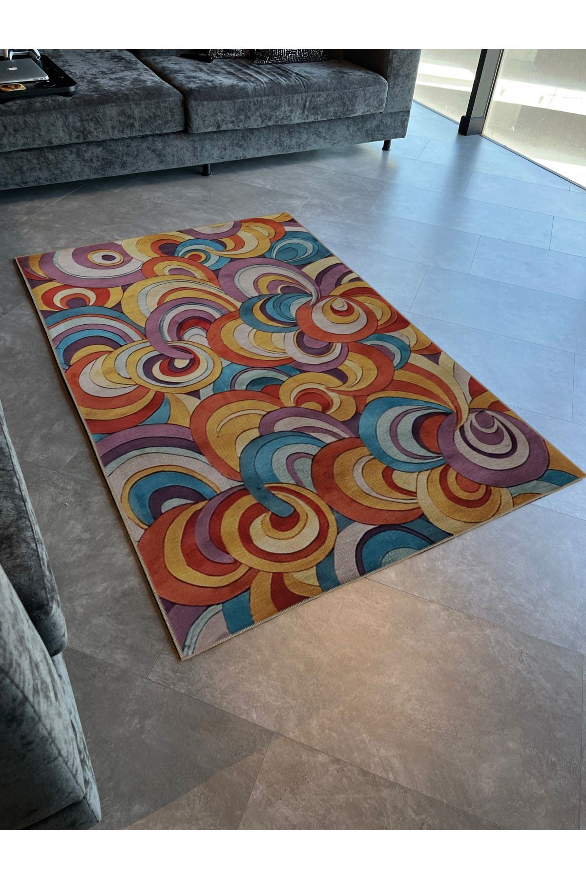 Çok Renkli Dalgalı Spiral Desenli Kreatif Modern Dekoratif Halı 2110
