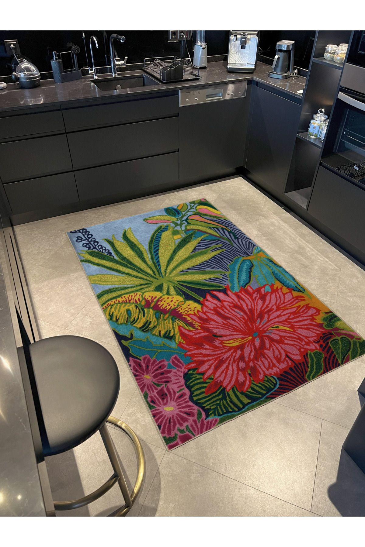 Açık Ton Çok Renkli Tropikal Temalı Bitki ve Çiçek Desenli Modern Dekoratif Halı 2737