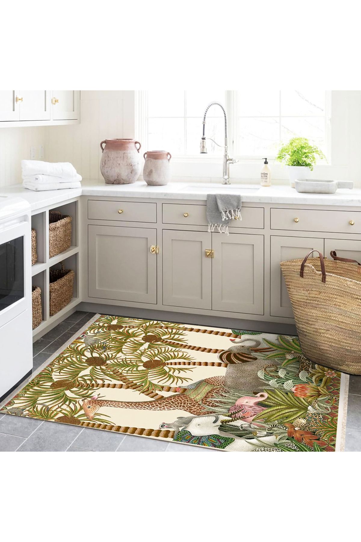 Güney Koleksiyonu Tropikal Orman Temalı Fil ve Zürafa Desenli Modern Dekoratif Halı 01