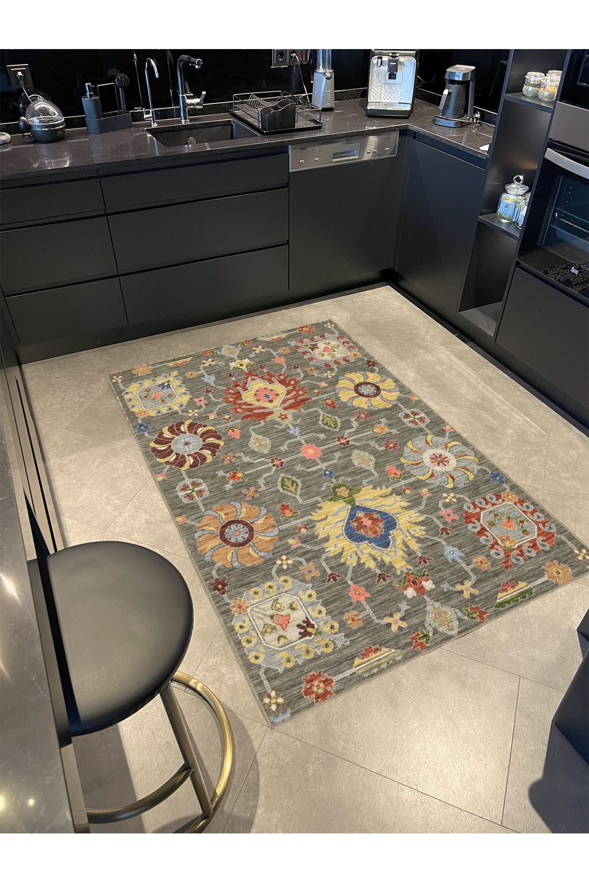 Gri Temalı Çok Renkli Motifli Etnik Çiçek Desenli Vintage Dekoratif Halı 3924