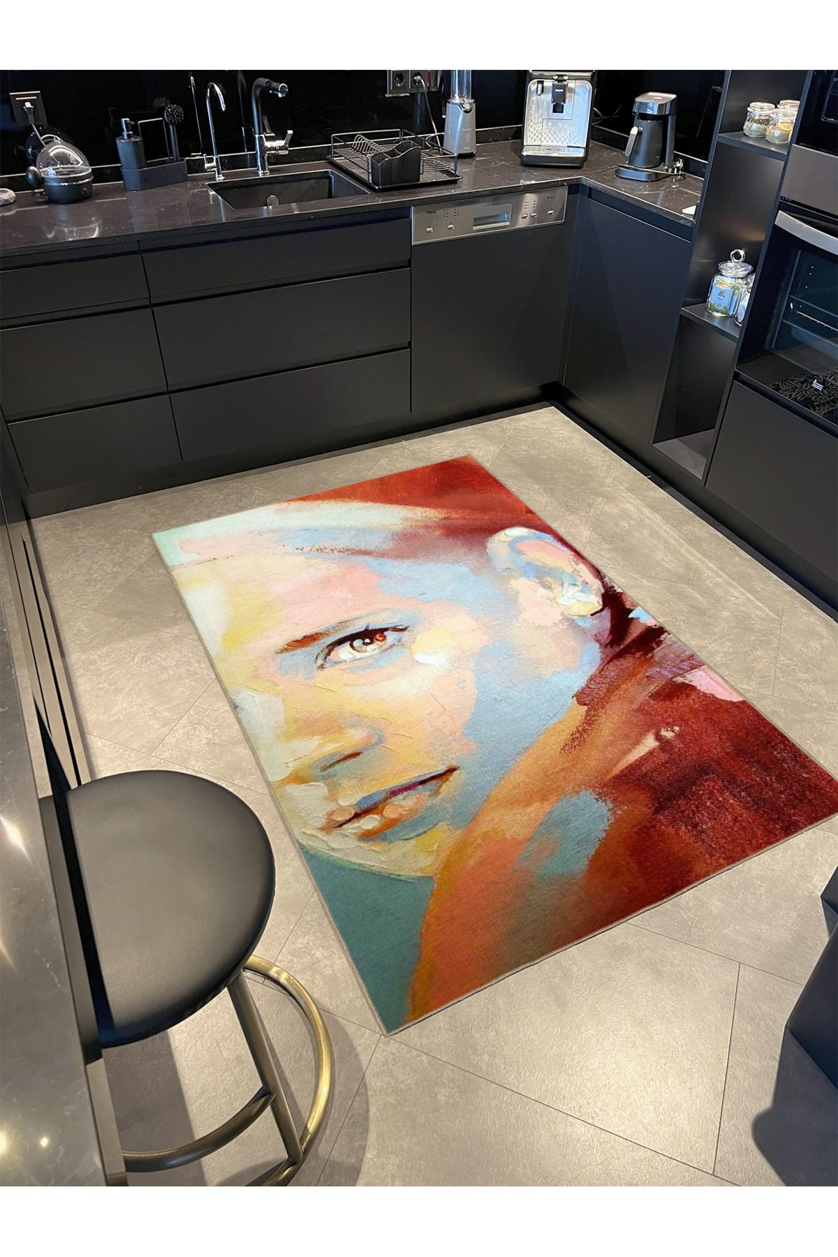 Kadın Yüzü Desenli Dekoratif ve Dokuma Taban Halı 4227