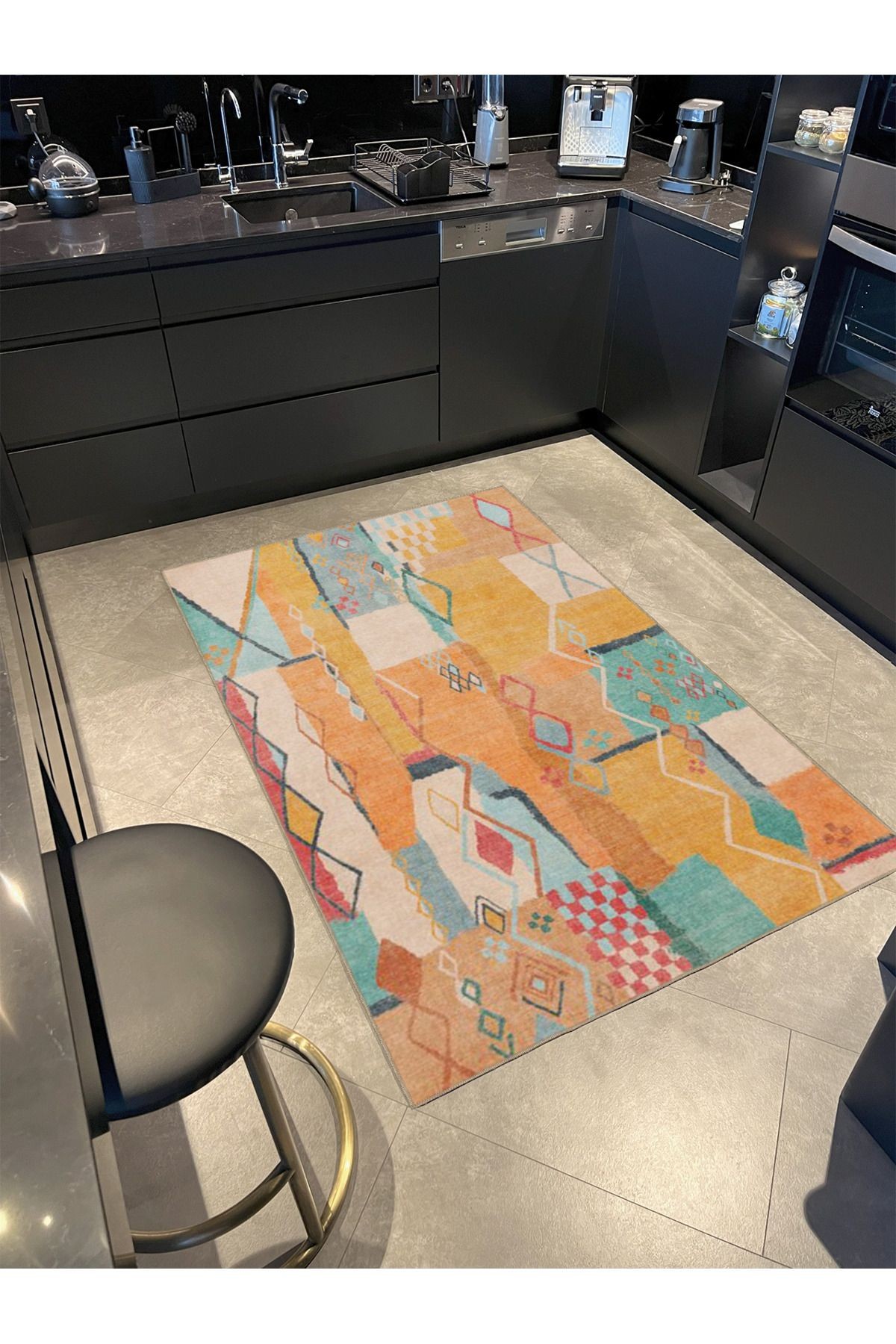 Turuncu Geometrik Şekillere Sahip Desenli Yıkanabilir Dekoratif Halı miravip8049