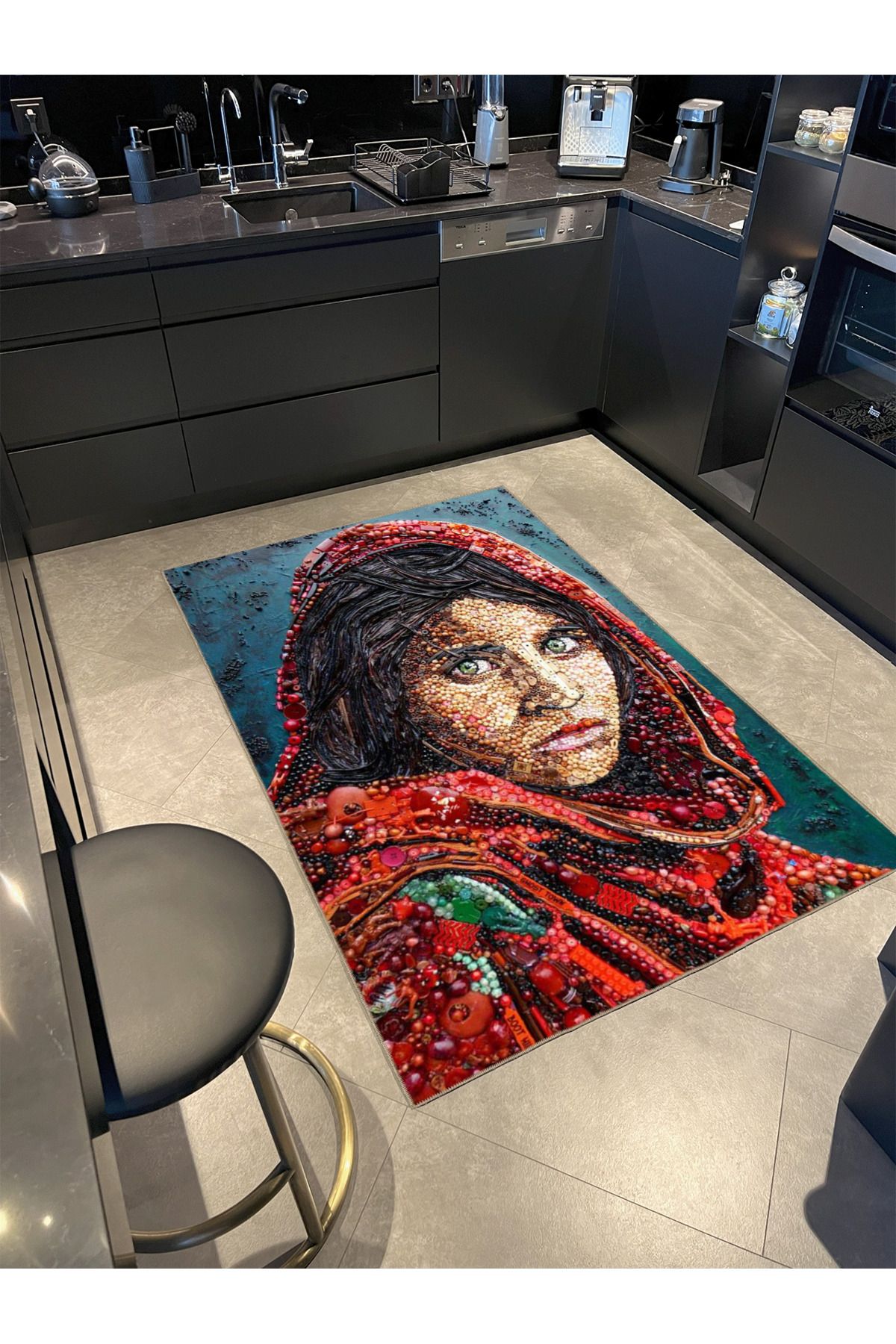 Mavi Kırmızı Temalı Soyut Kadın Portre Desenli Kreatif Modern Dekoratif Halı 3580