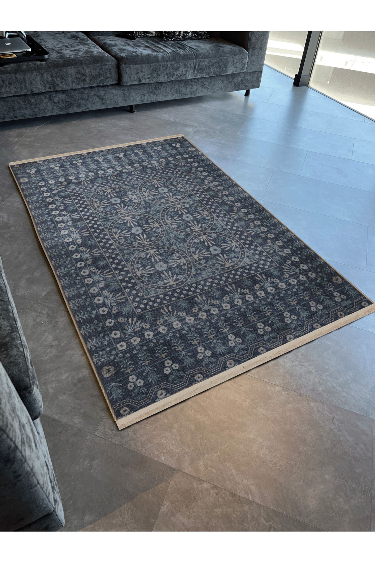 Lacivert Temalı Motifli Çiçek Desenli Vintage Dekoratif Halı 2869
