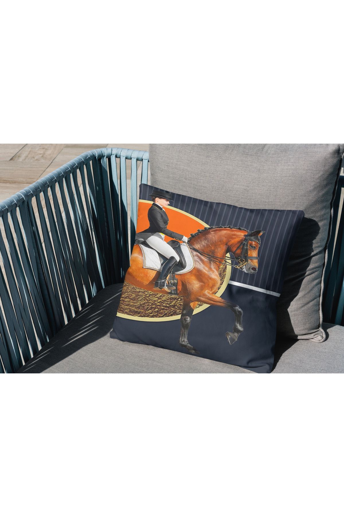 Kırlent Siyah Turuncu At Ve Binicilik Temalı Kırlent Kılıfı Pillow42