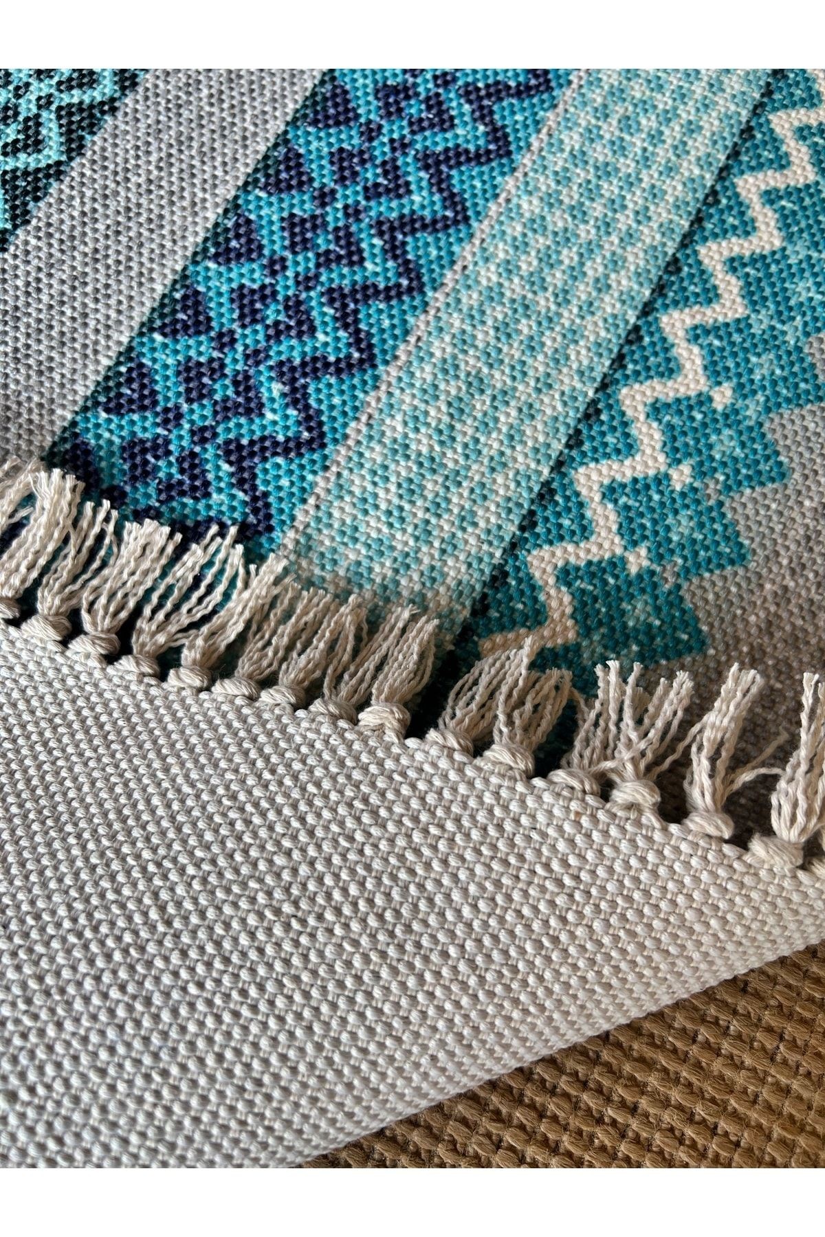 Cotton 558 Etnik Desenli Dokuma Taban Çok Renkli Kilim