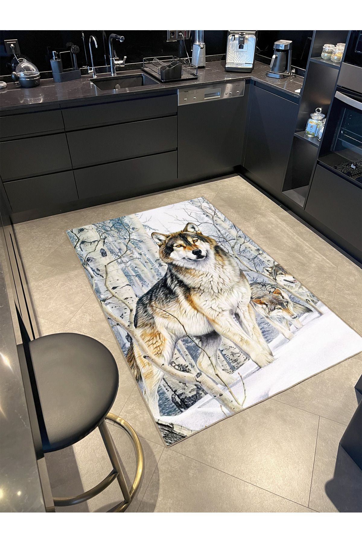 Beyaz Tonlarında Hayvan Kurt Desenli Dekoratif Halı miravip399